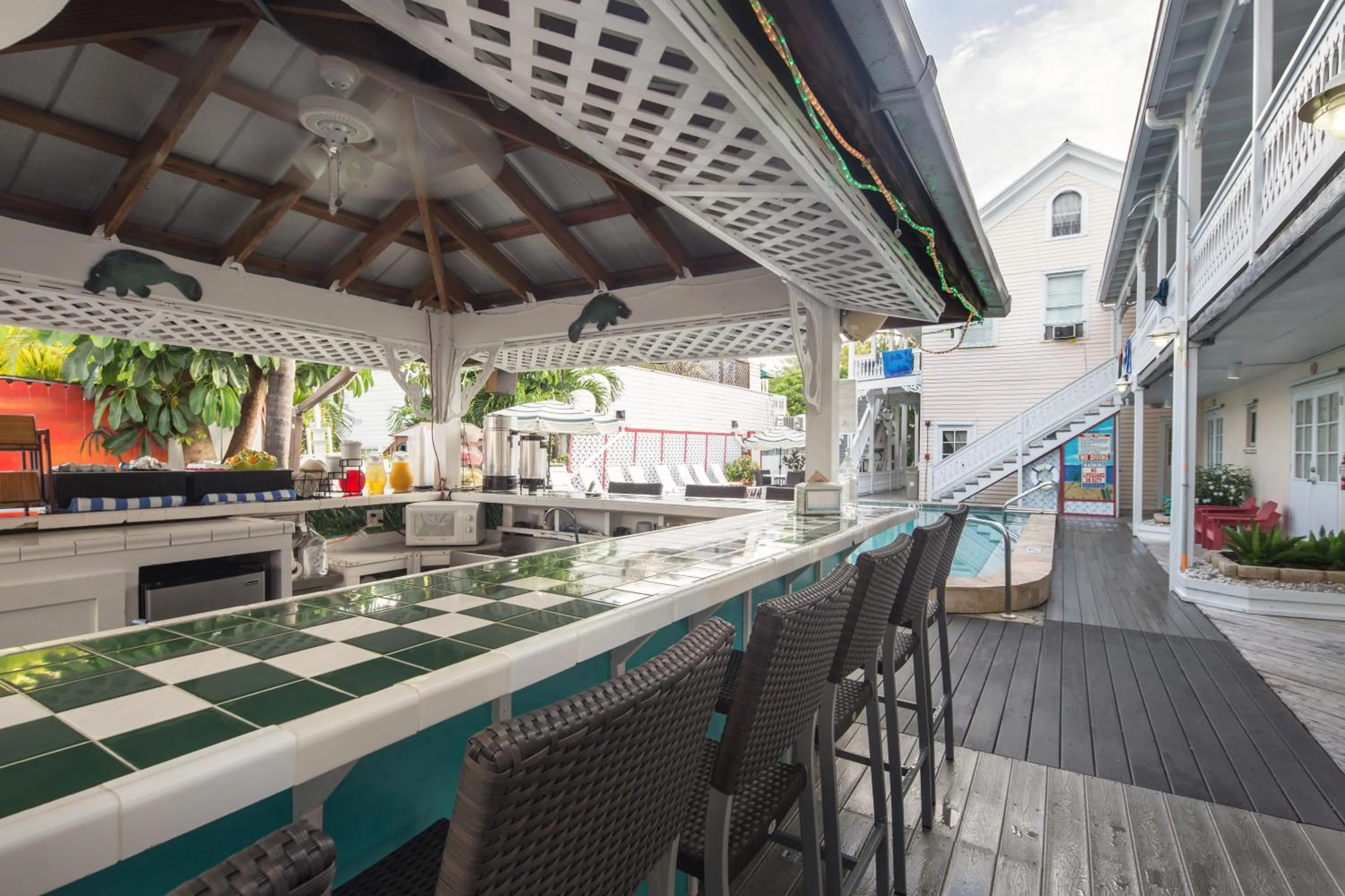 Restaurant/places to eat in The Palms Hotel