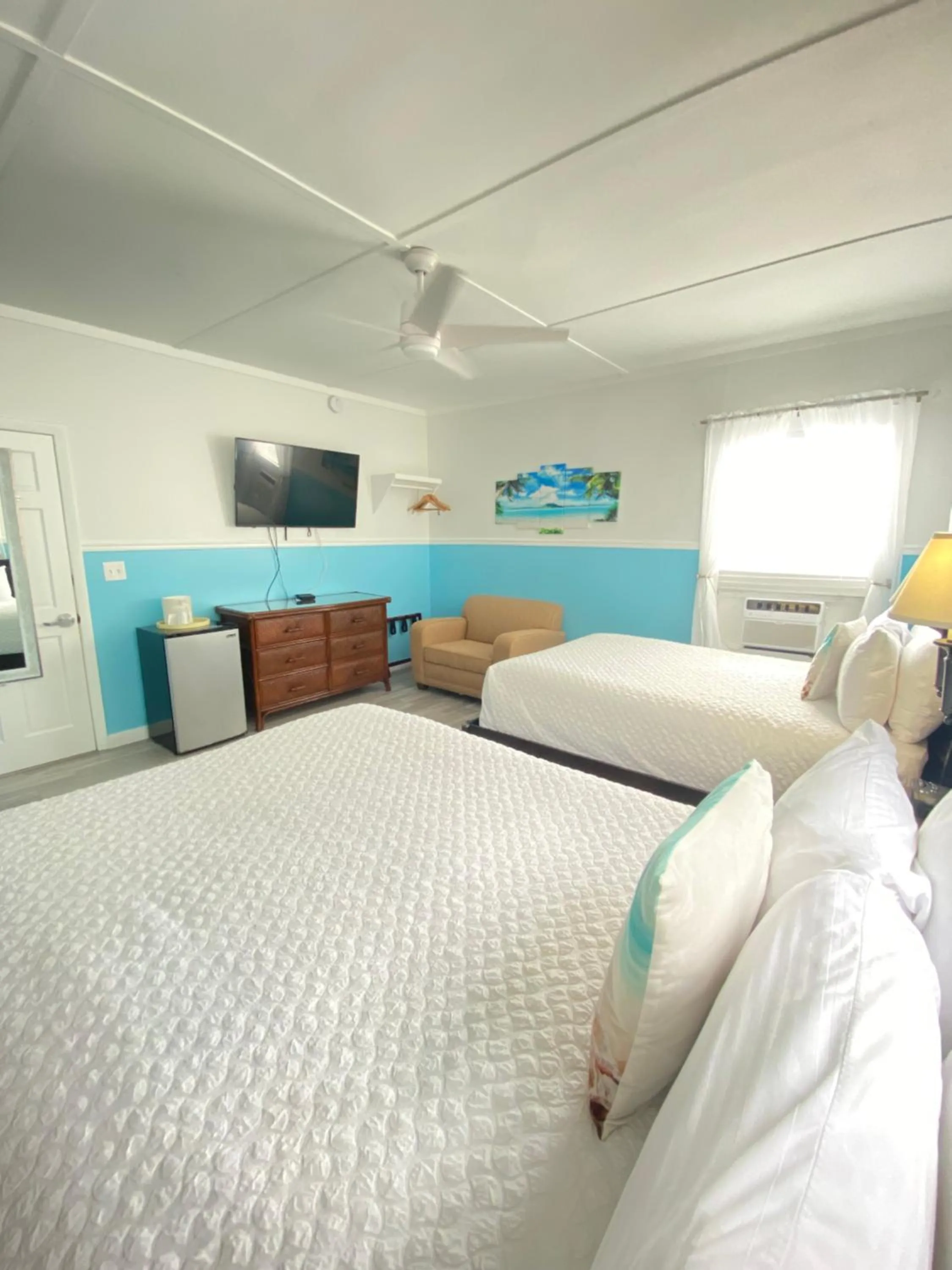 Bed in The Palms Hotel