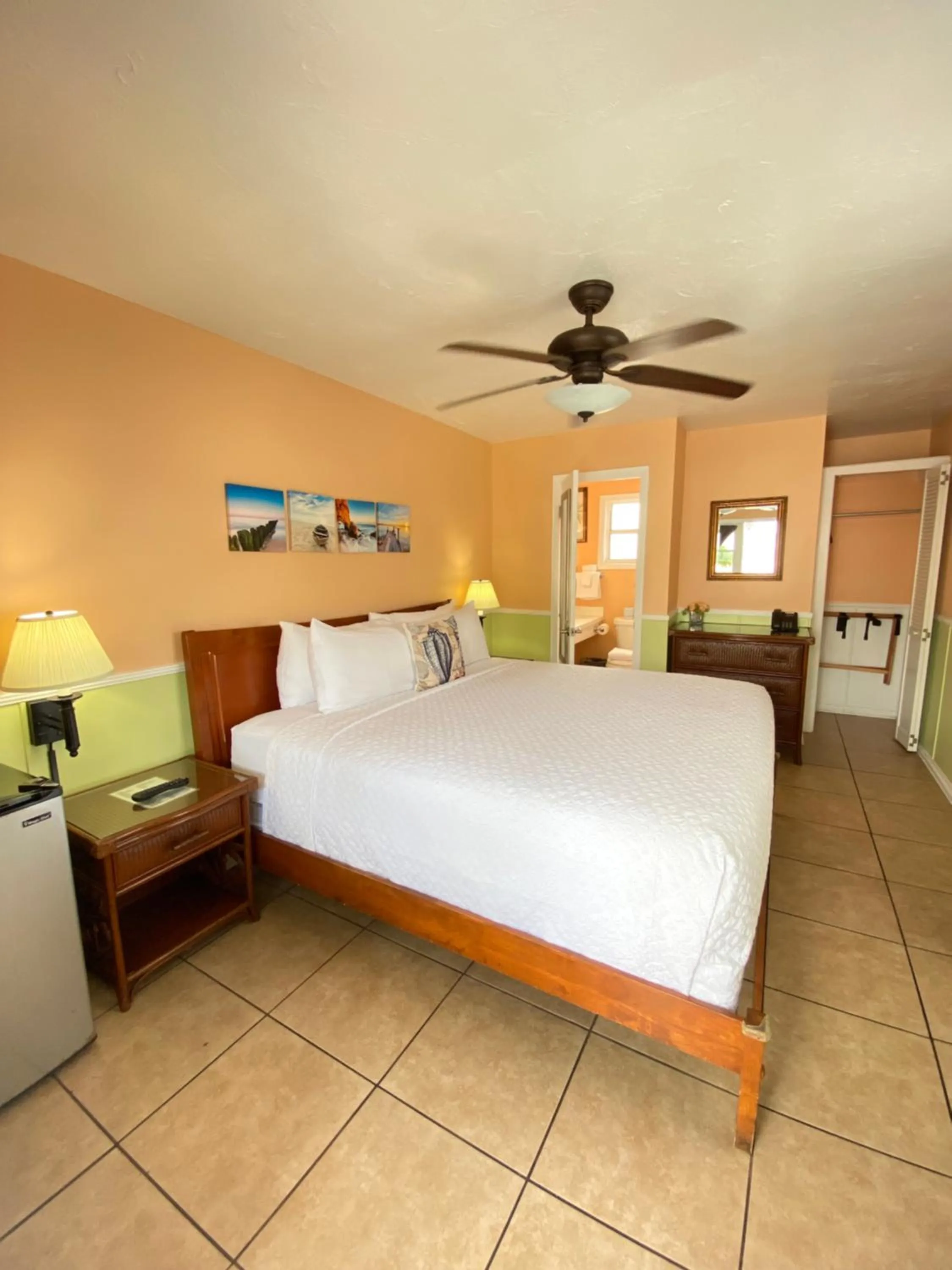 Bed in The Palms Hotel