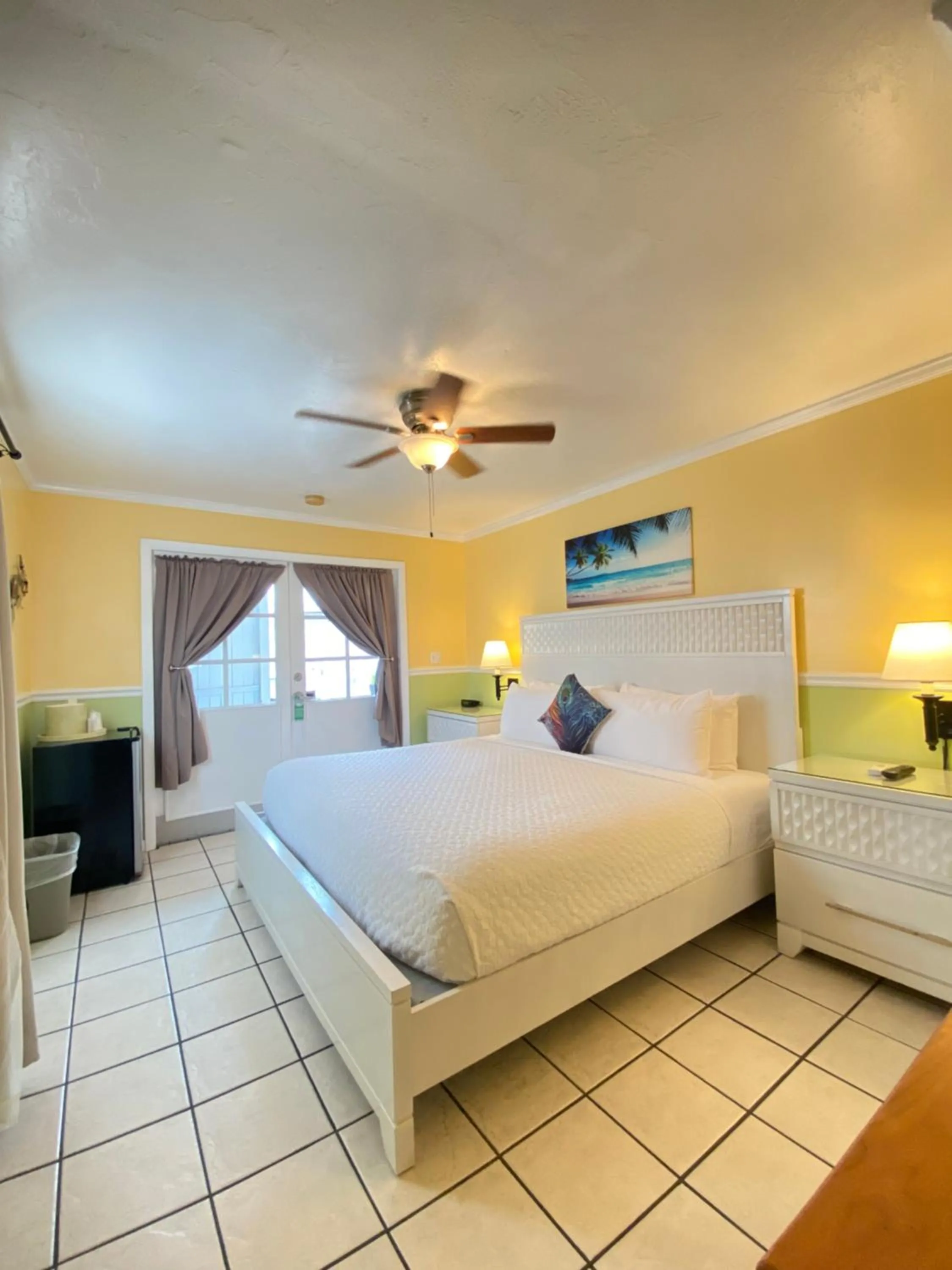 Bed in The Palms Hotel