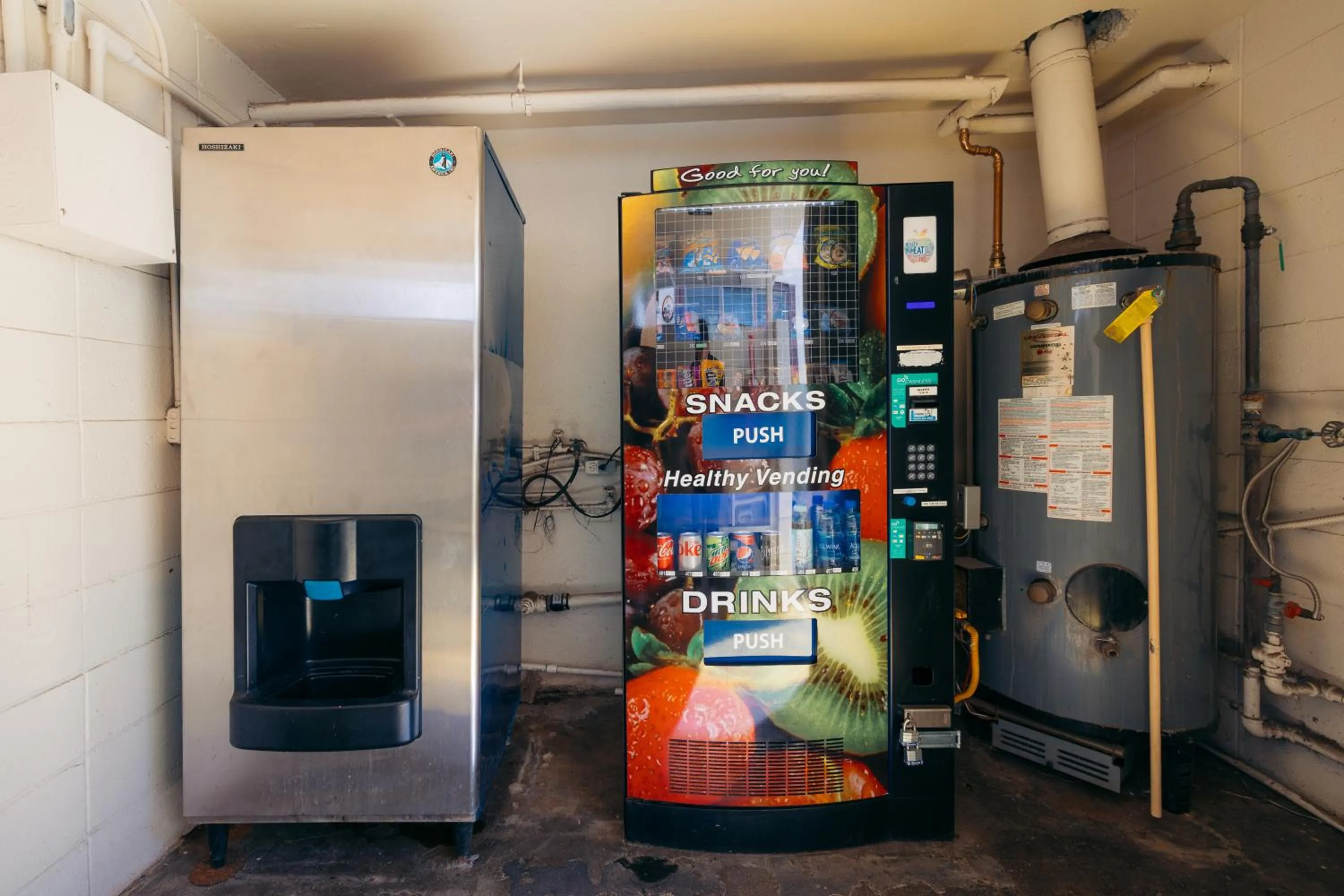 vending machine in Waikiki Heritage Hotel