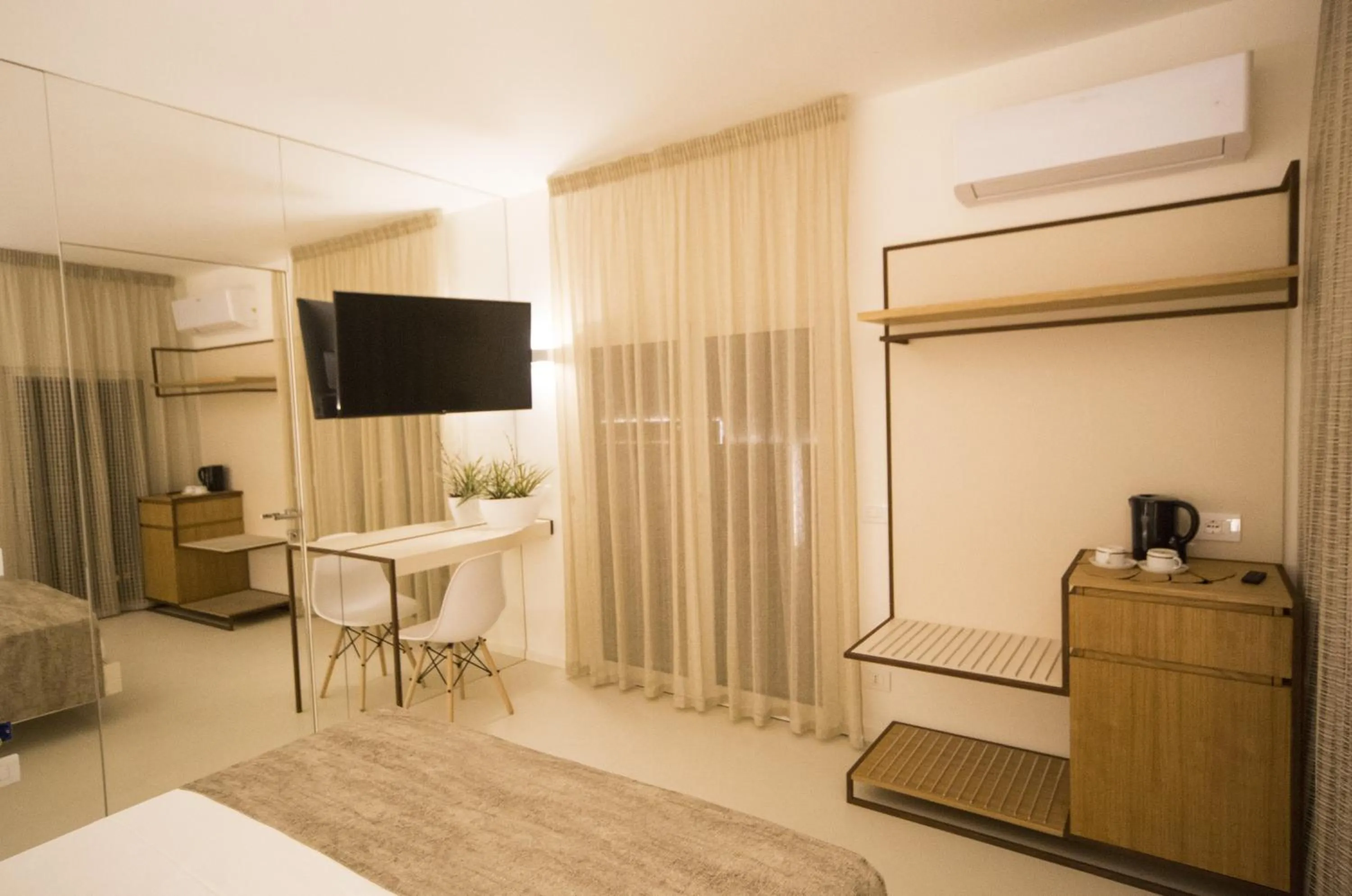 Photo of the whole room, Bed in Hedoné Design Experience B&B