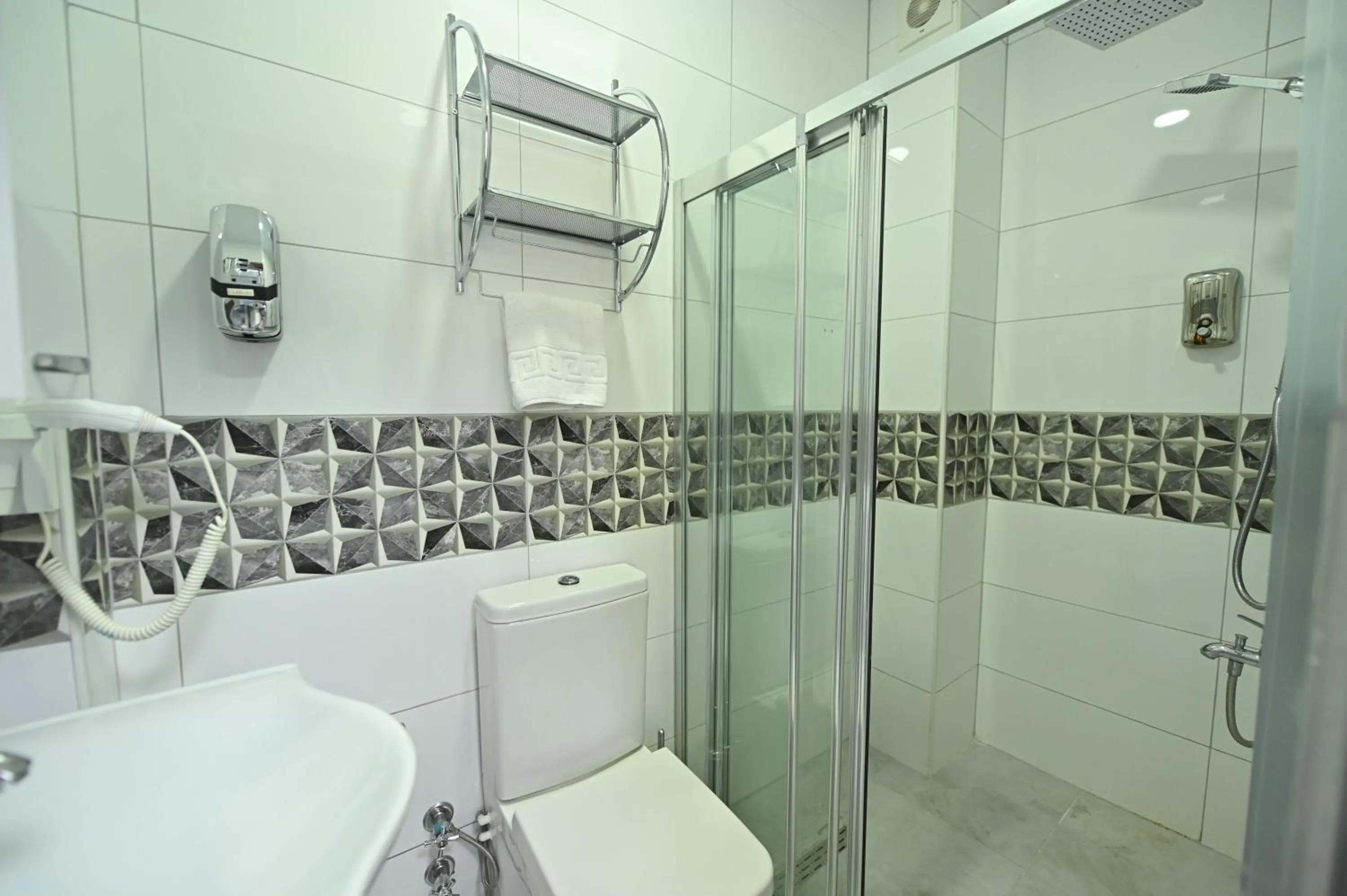 Bathroom in Safir Gold Hotel