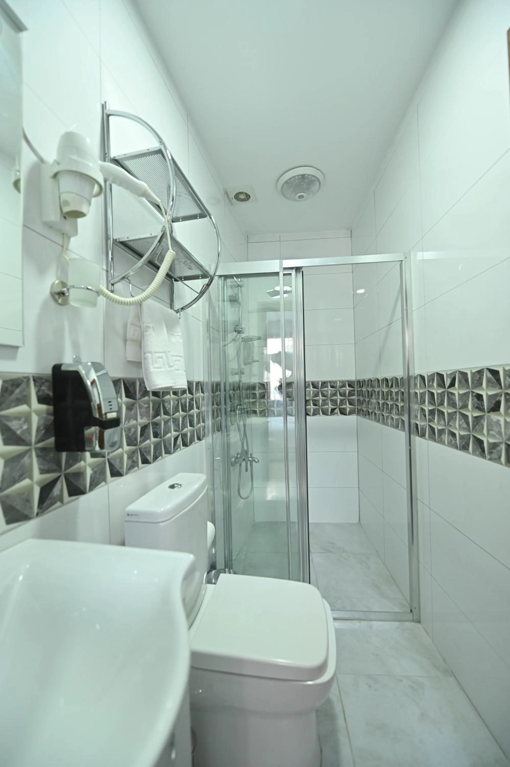 Bathroom in Safir Gold Hotel