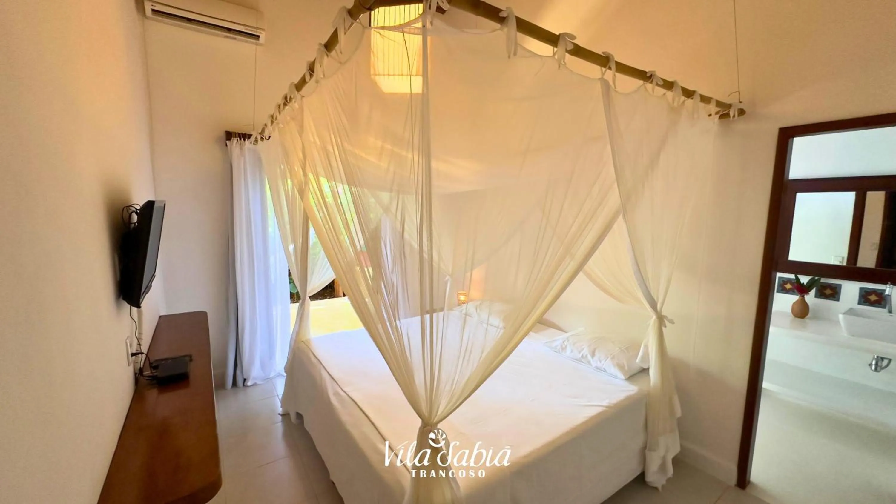 Shower, Bed in Vila Sabiá Trancoso