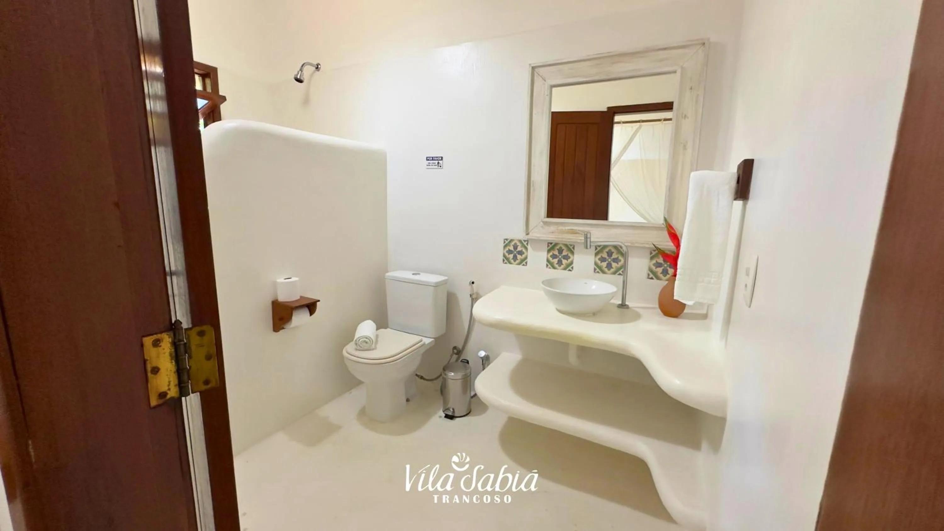 Shower in Vila Sabiá Trancoso