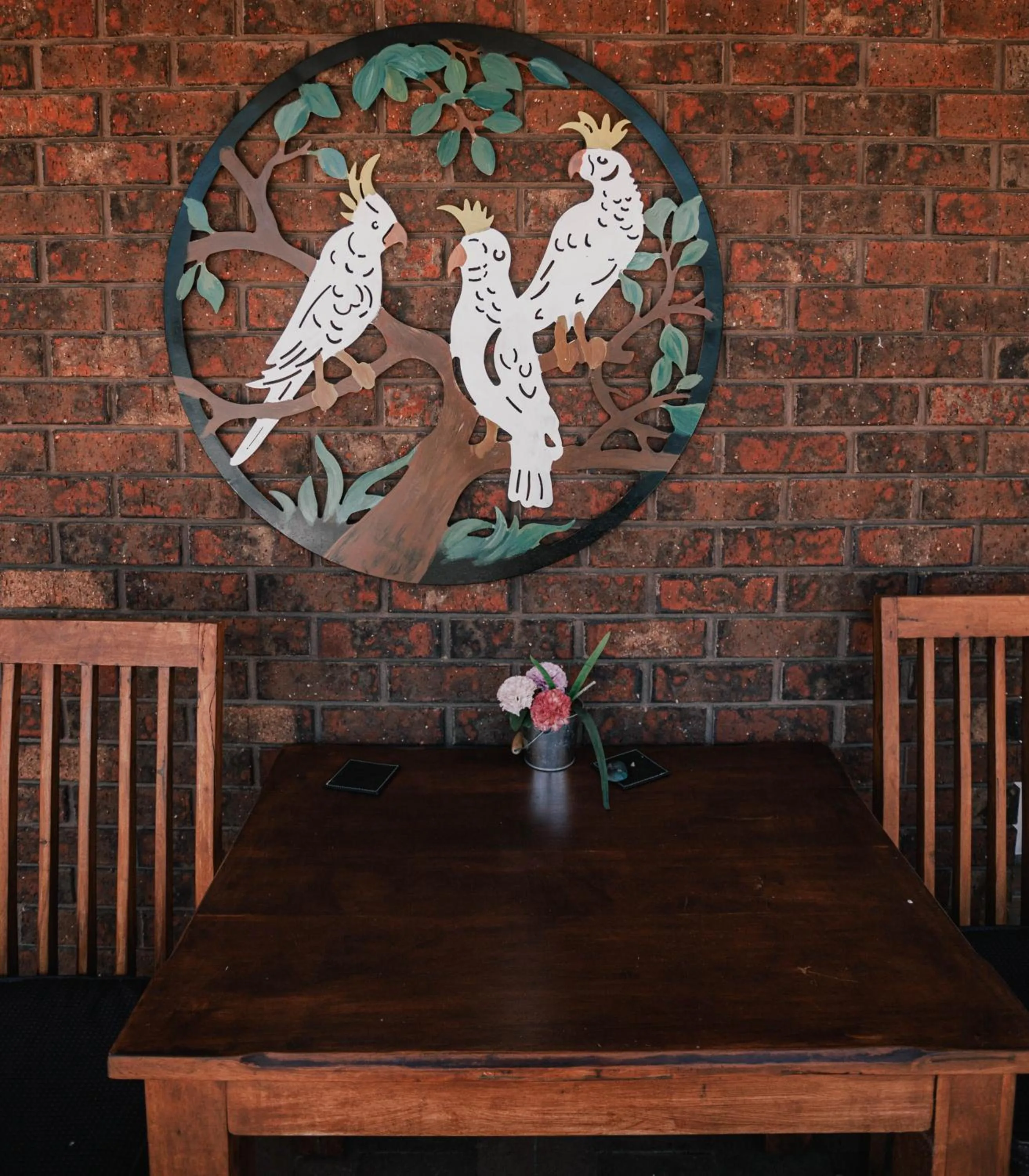 Inner courtyard view in Donald Motor Lodge