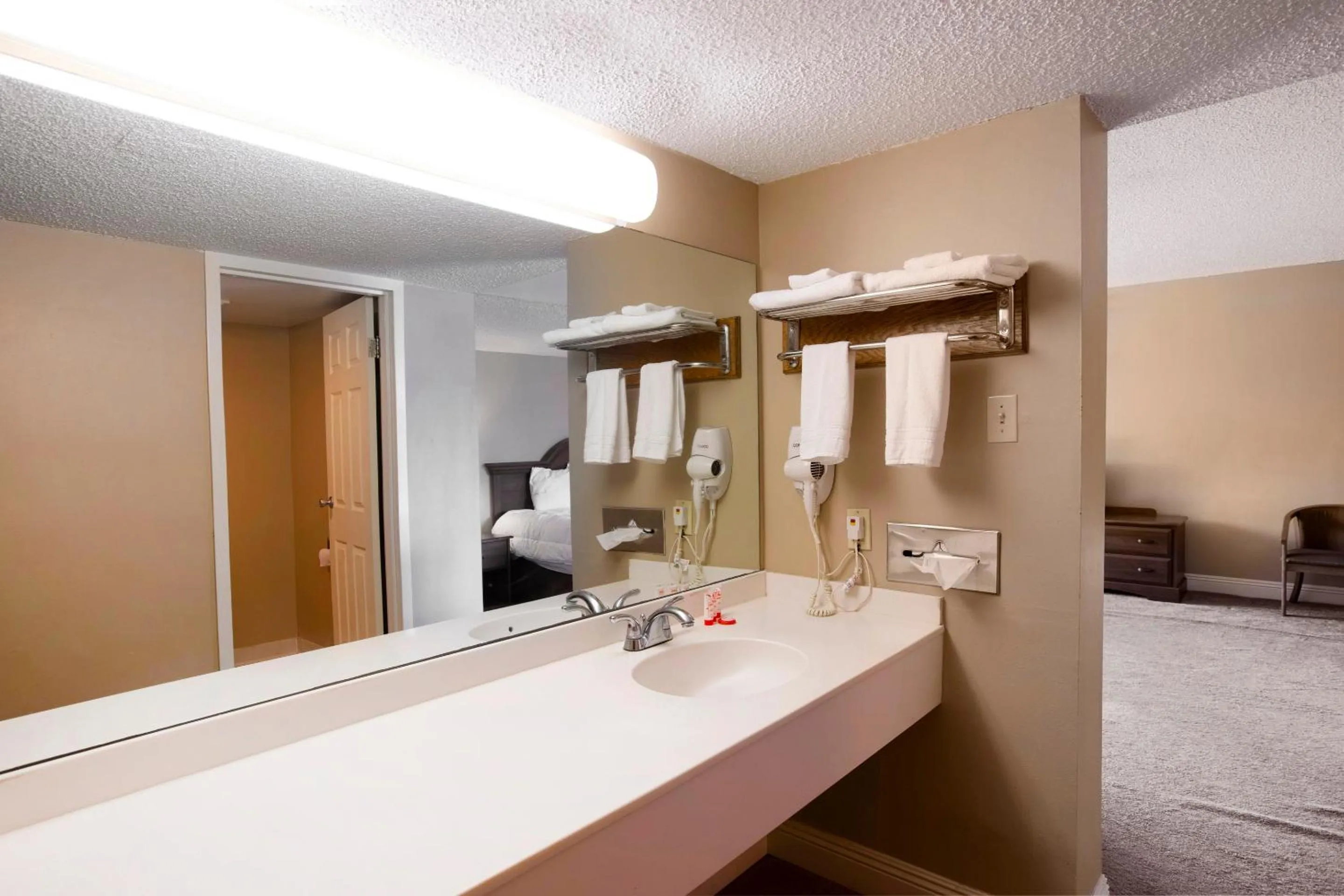 Bathroom in Port Allen Inn