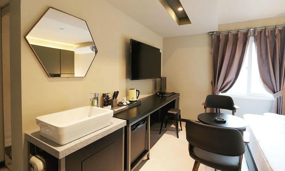 TV/Entertainment Center in Hotel Idea Gupo