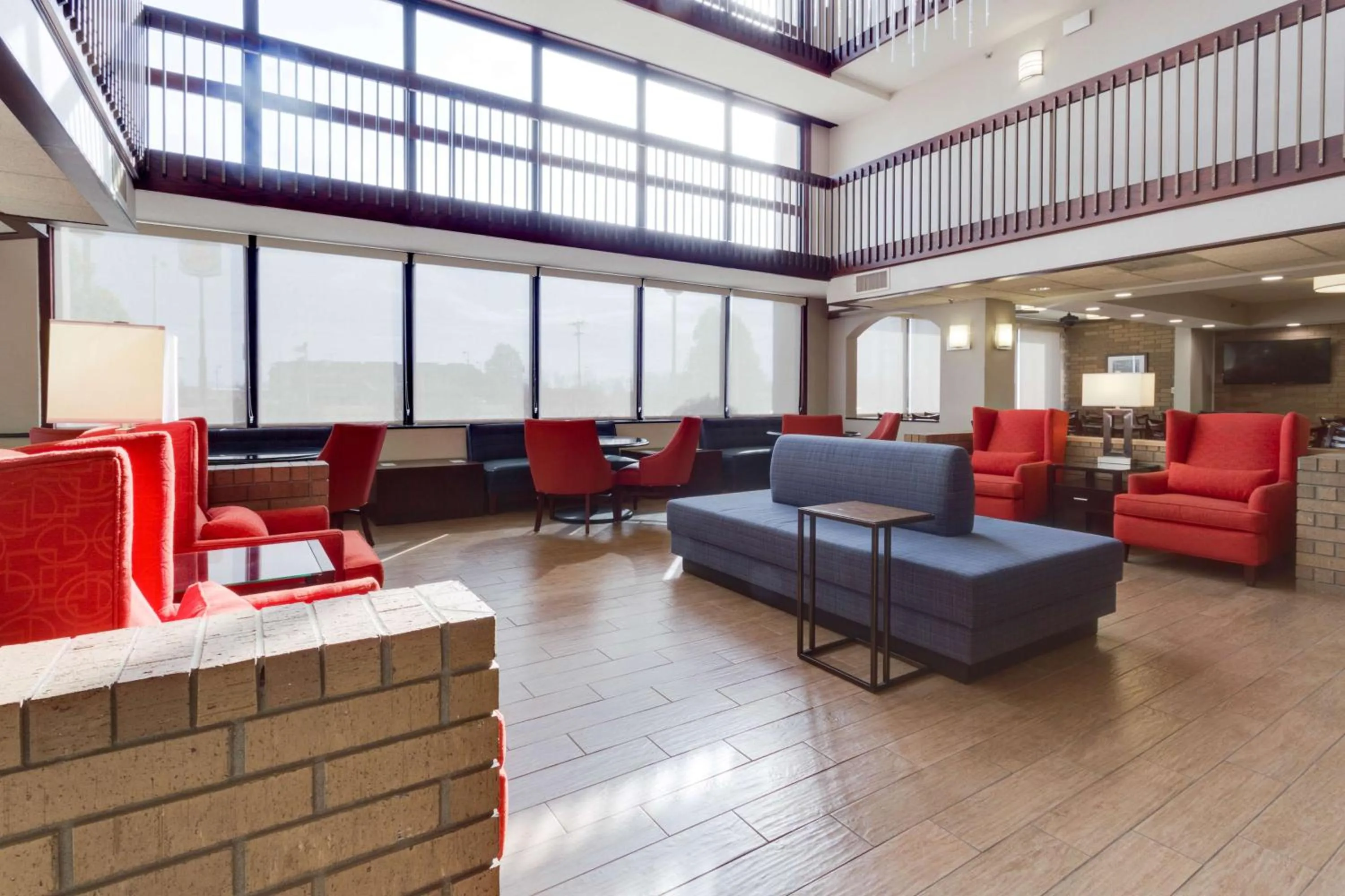 Lobby or reception in Pear Tree Inn Sikeston