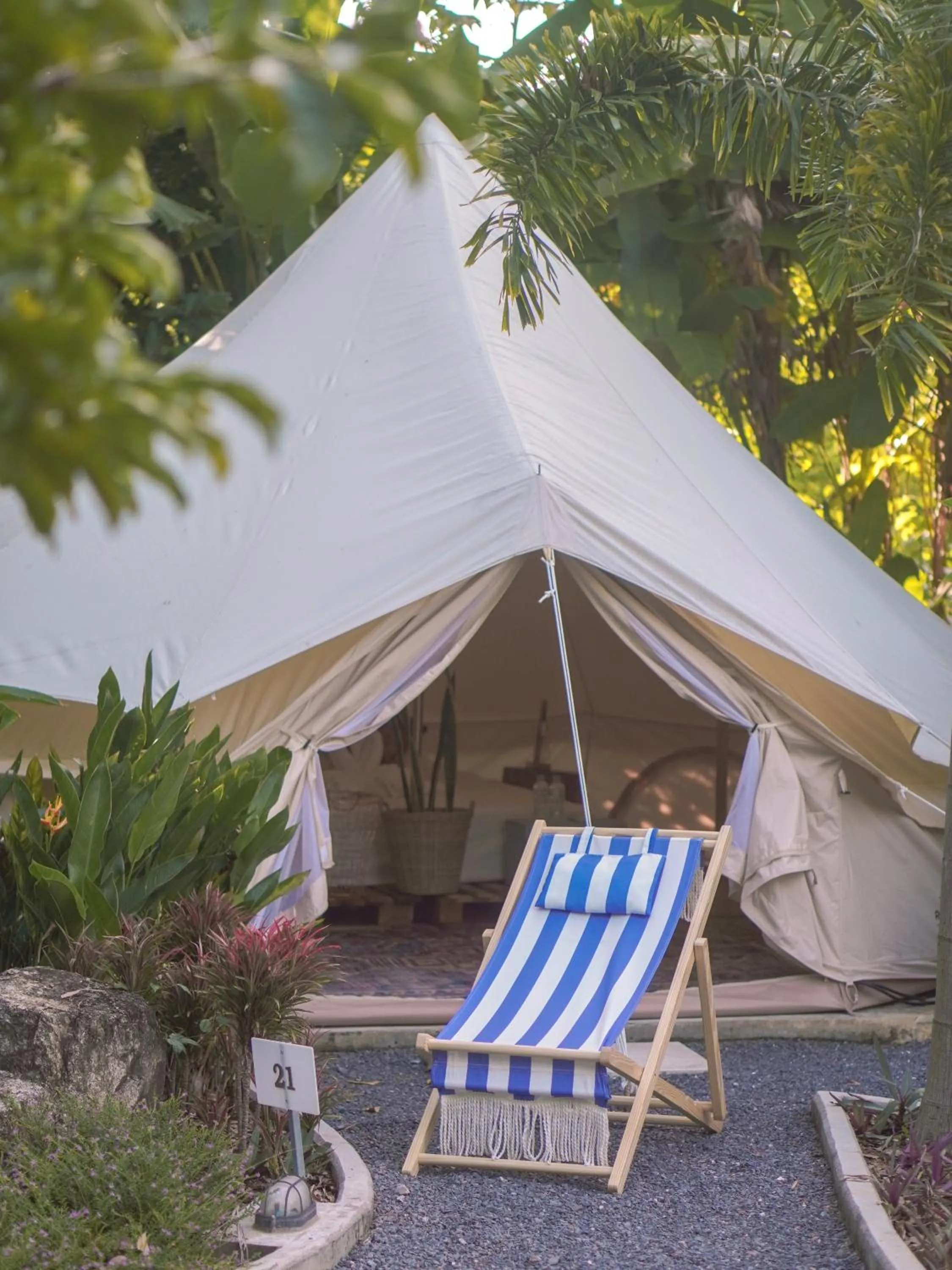 Garden in Roost Glamping - SHA Certified