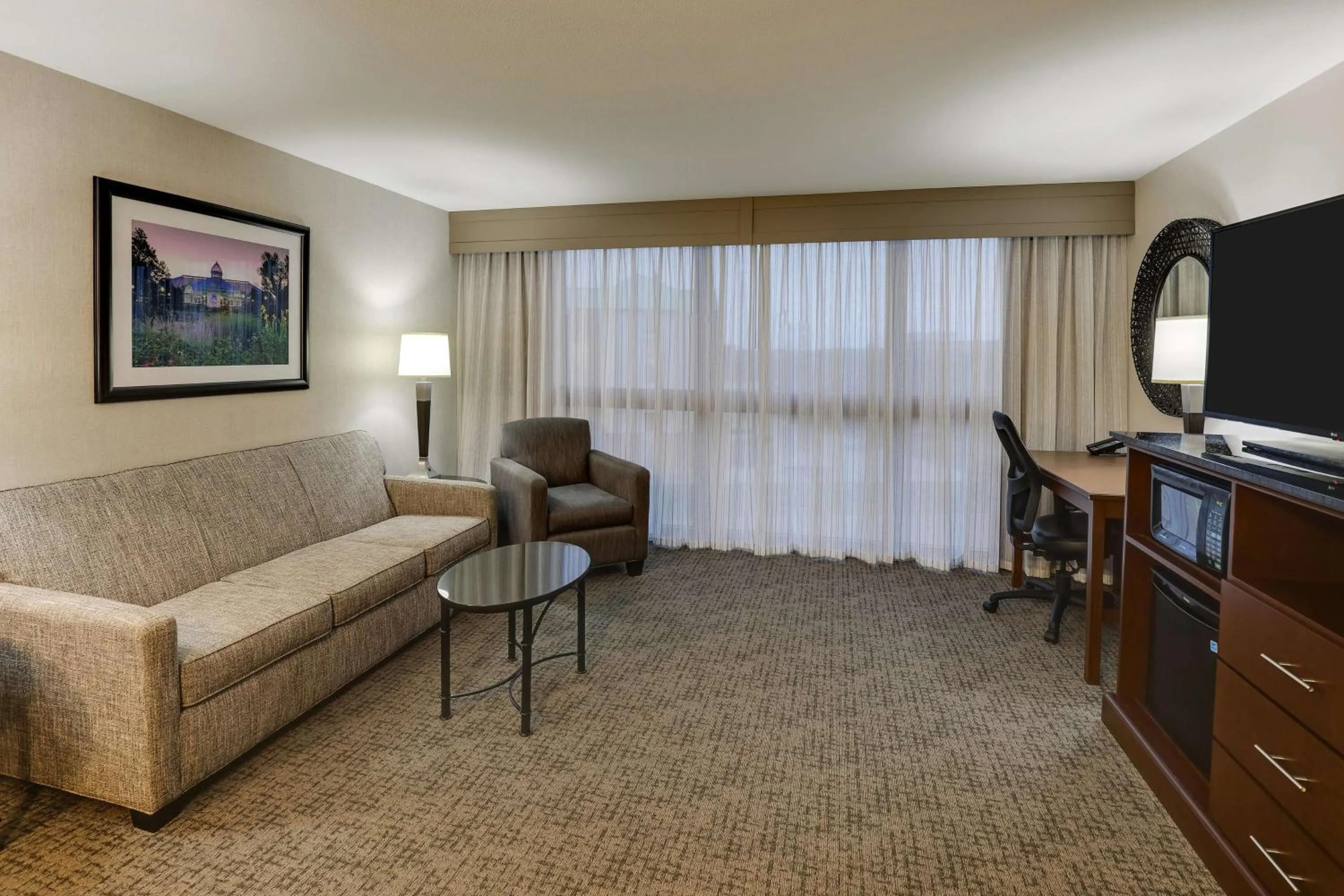 Bedroom in Drury Inn & Suites Columbus Dublin