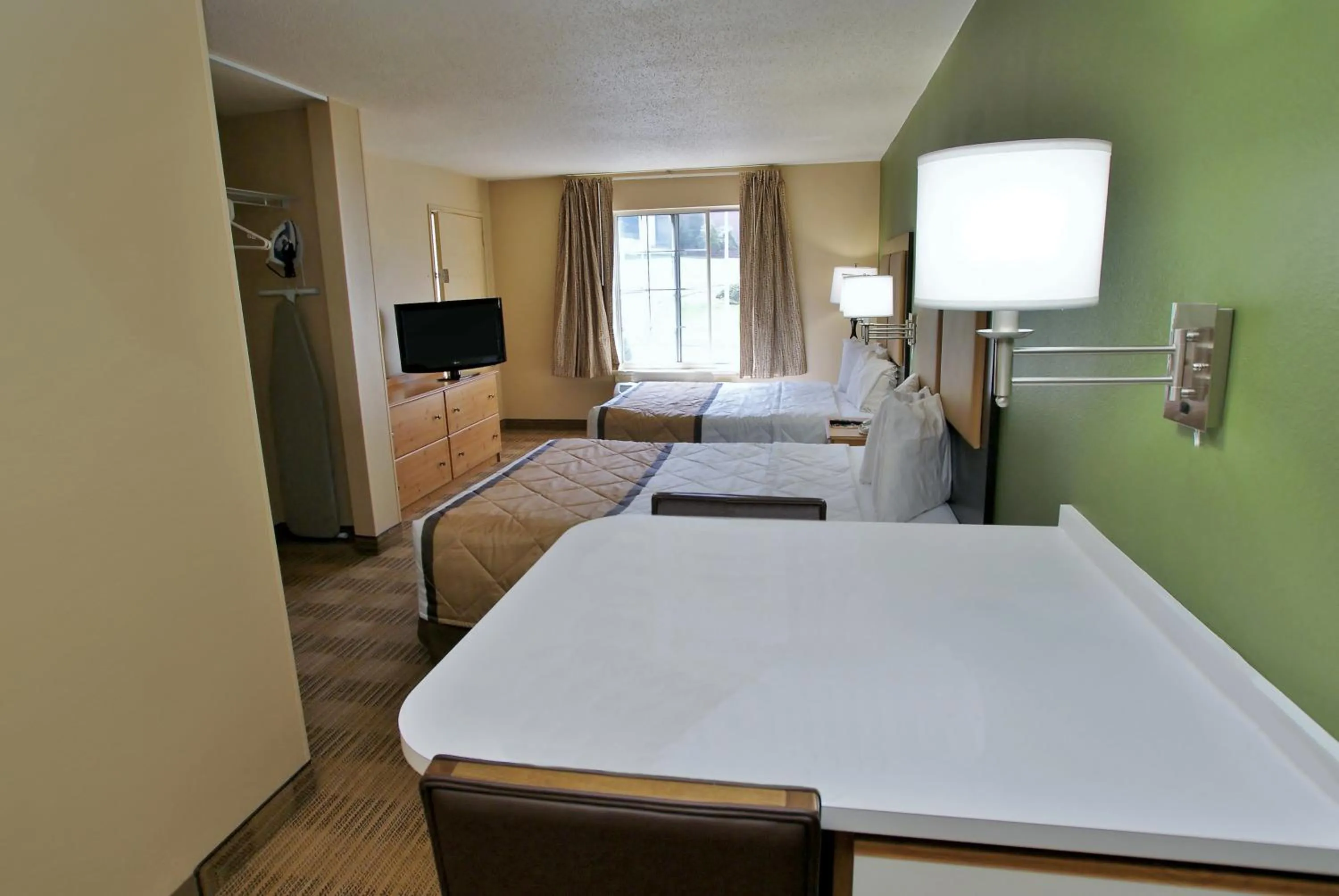 TV and multimedia, Bed in Extended Stay America Suites - San Ramon - Bishop Ranch - West