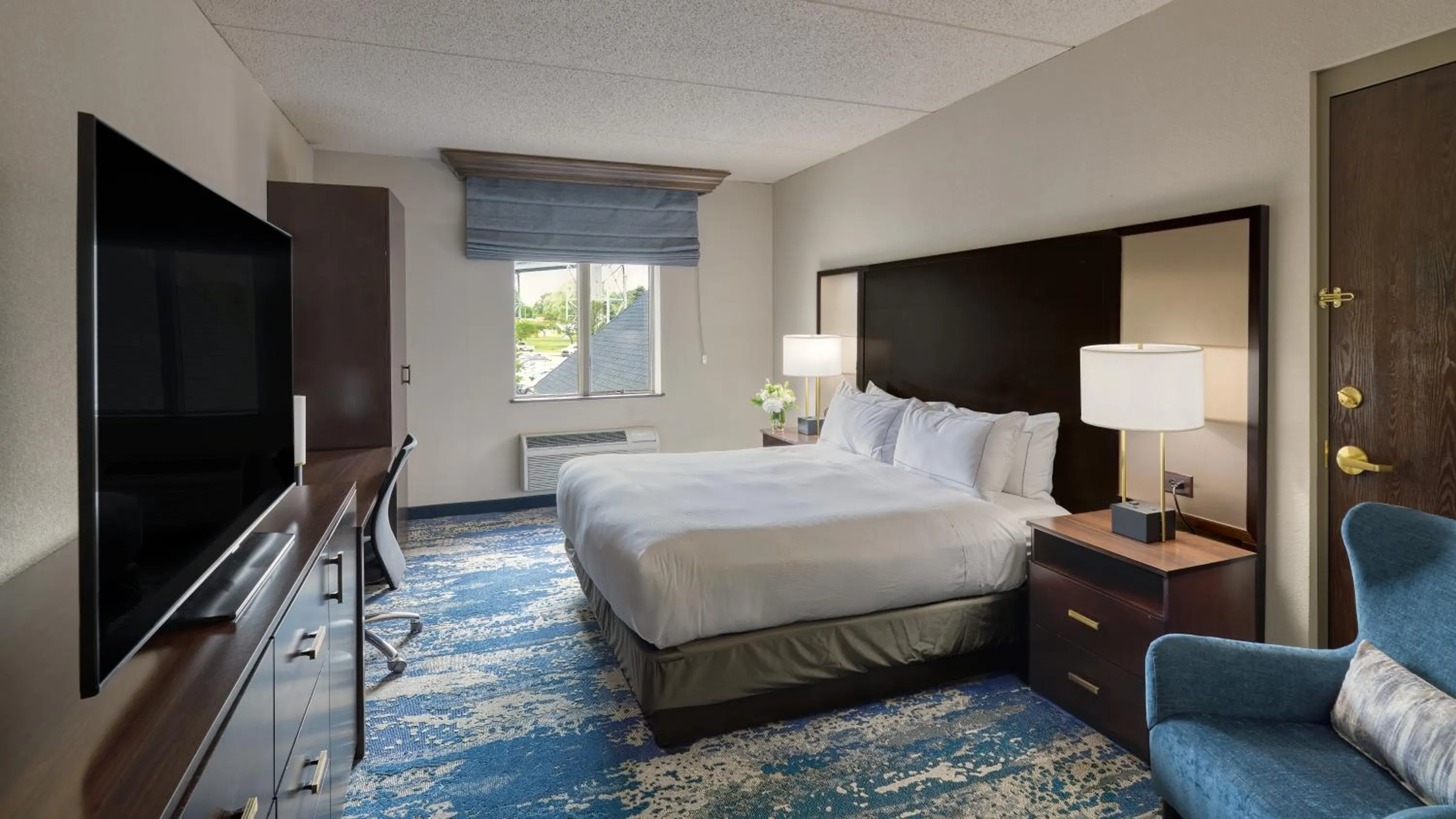 Bedroom, Bed in DoubleTree by Hilton Port Huron
