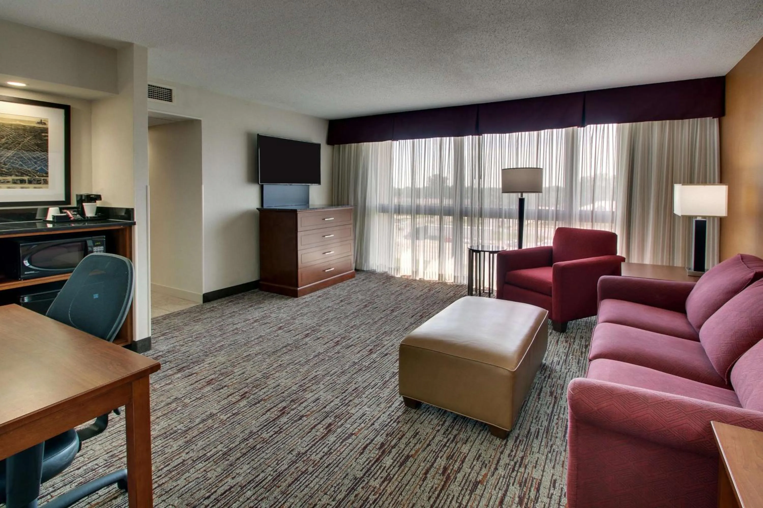 Photo of the whole room in Drury Inn & Suites Evansville East
