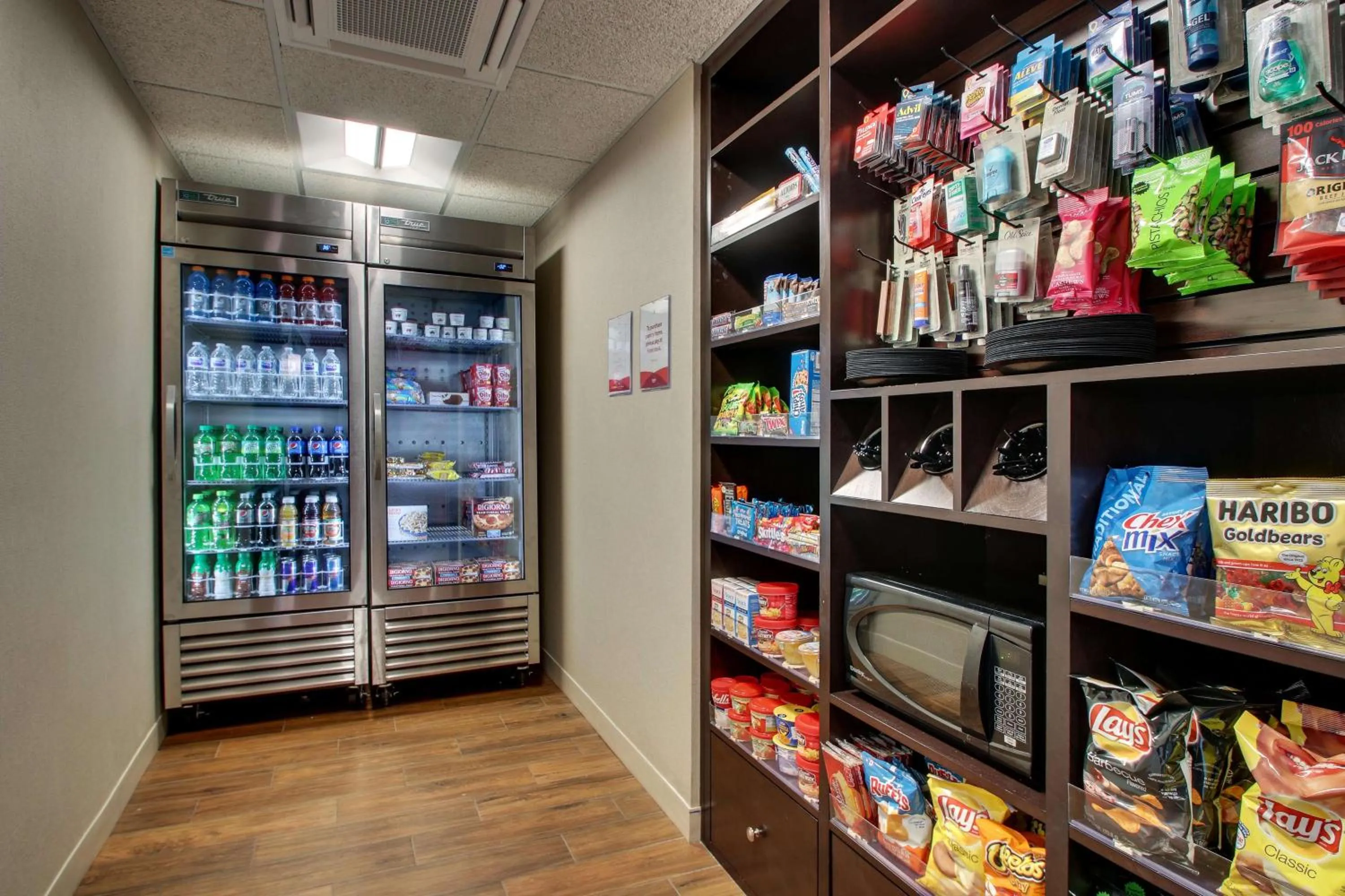 Property building in Drury Inn & Suites Evansville East