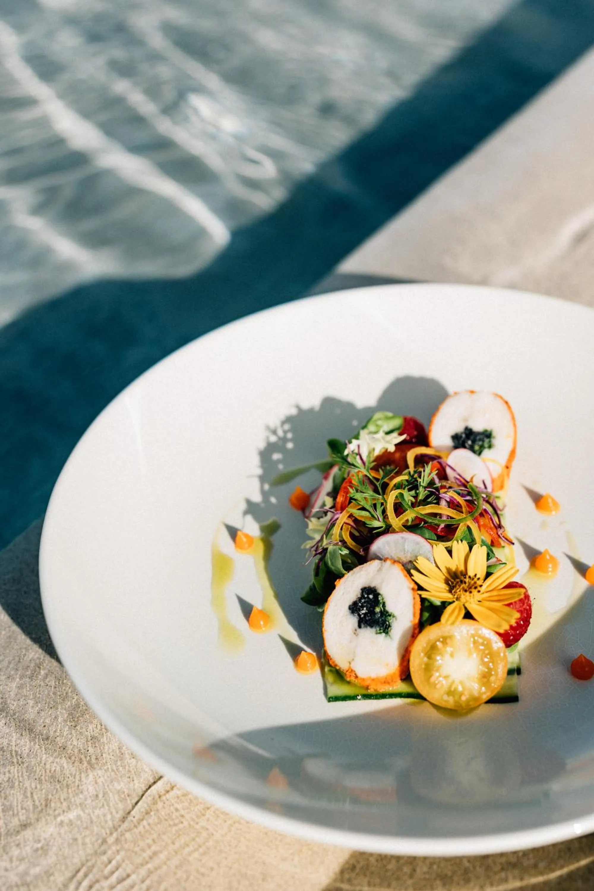 Food and drinks in Cinnamon Velifushi Maldives