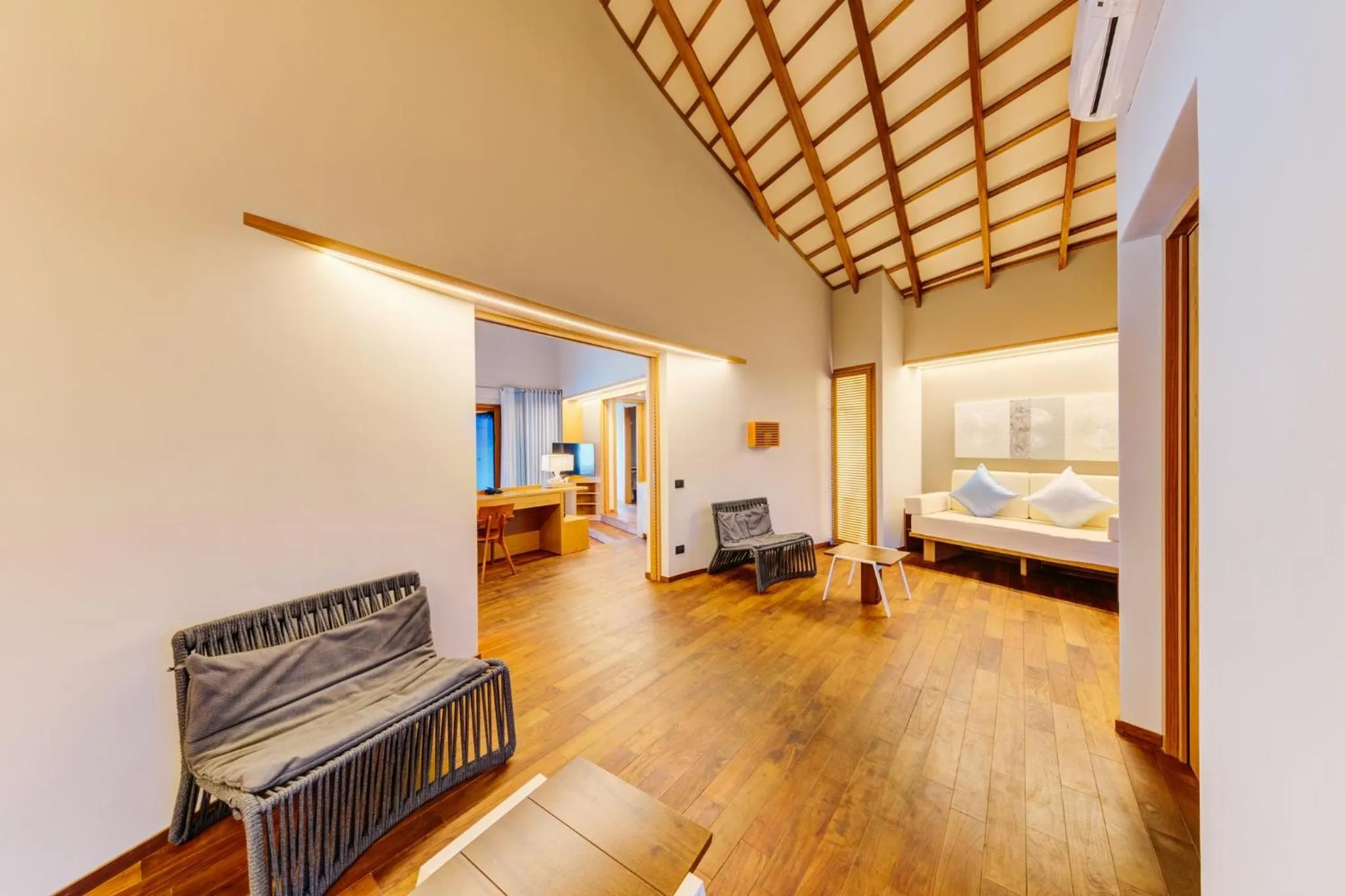 Bedroom, Bed in Cinnamon Velifushi Maldives