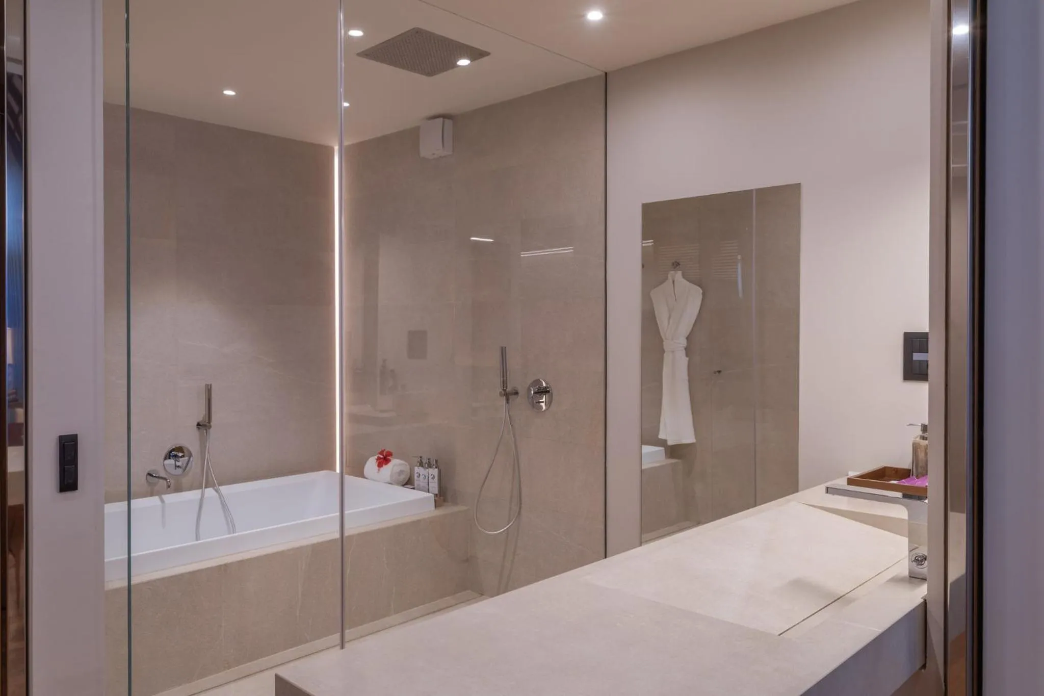 Bathroom in Cinnamon Velifushi Maldives