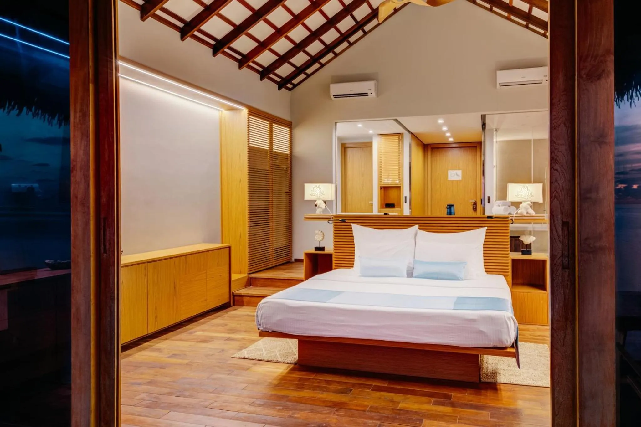 Bedroom, Bed in Cinnamon Velifushi Maldives