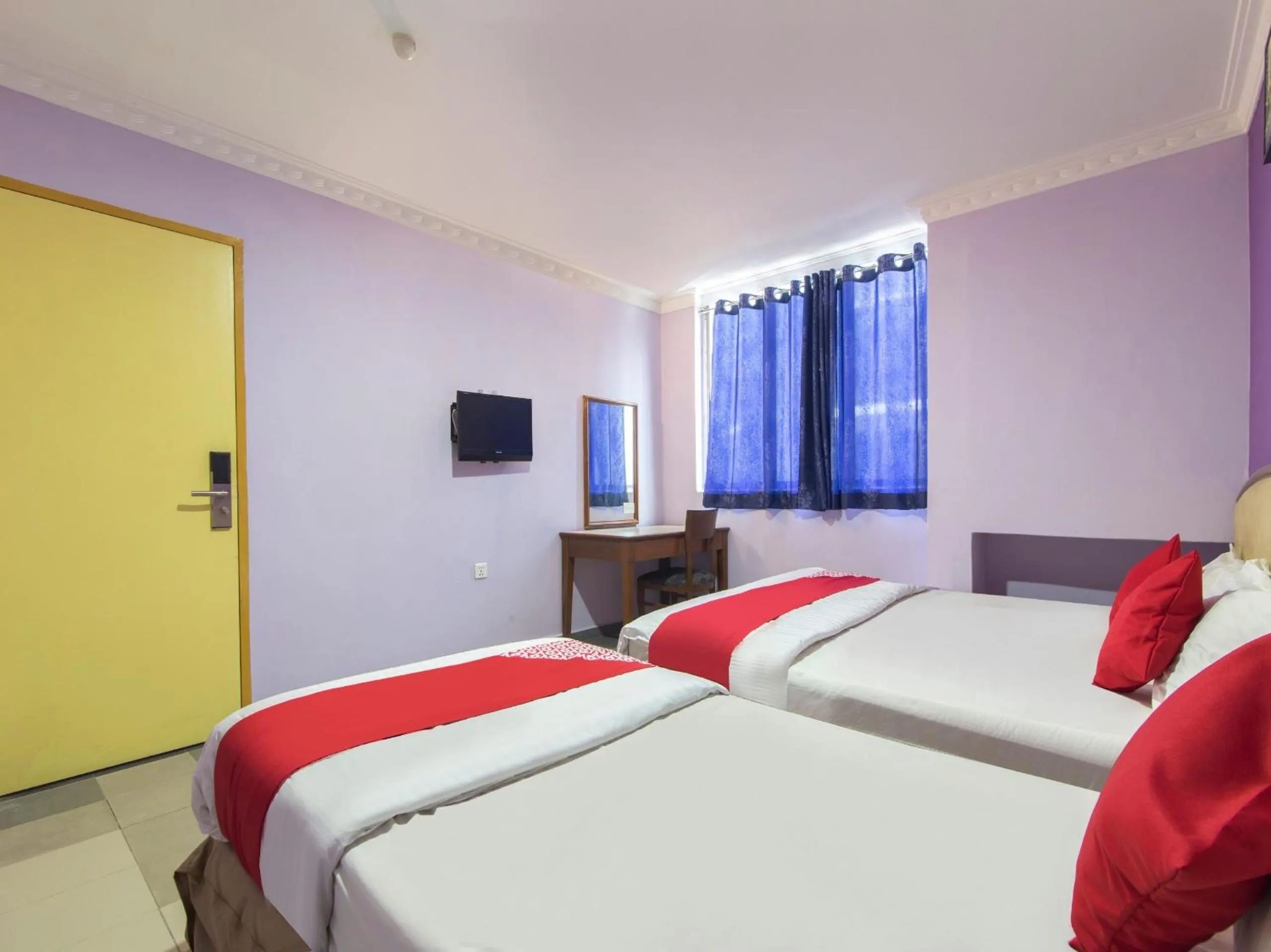 Bedroom, Bed in Hotel O Sri Muda Corner Sdn Bhd