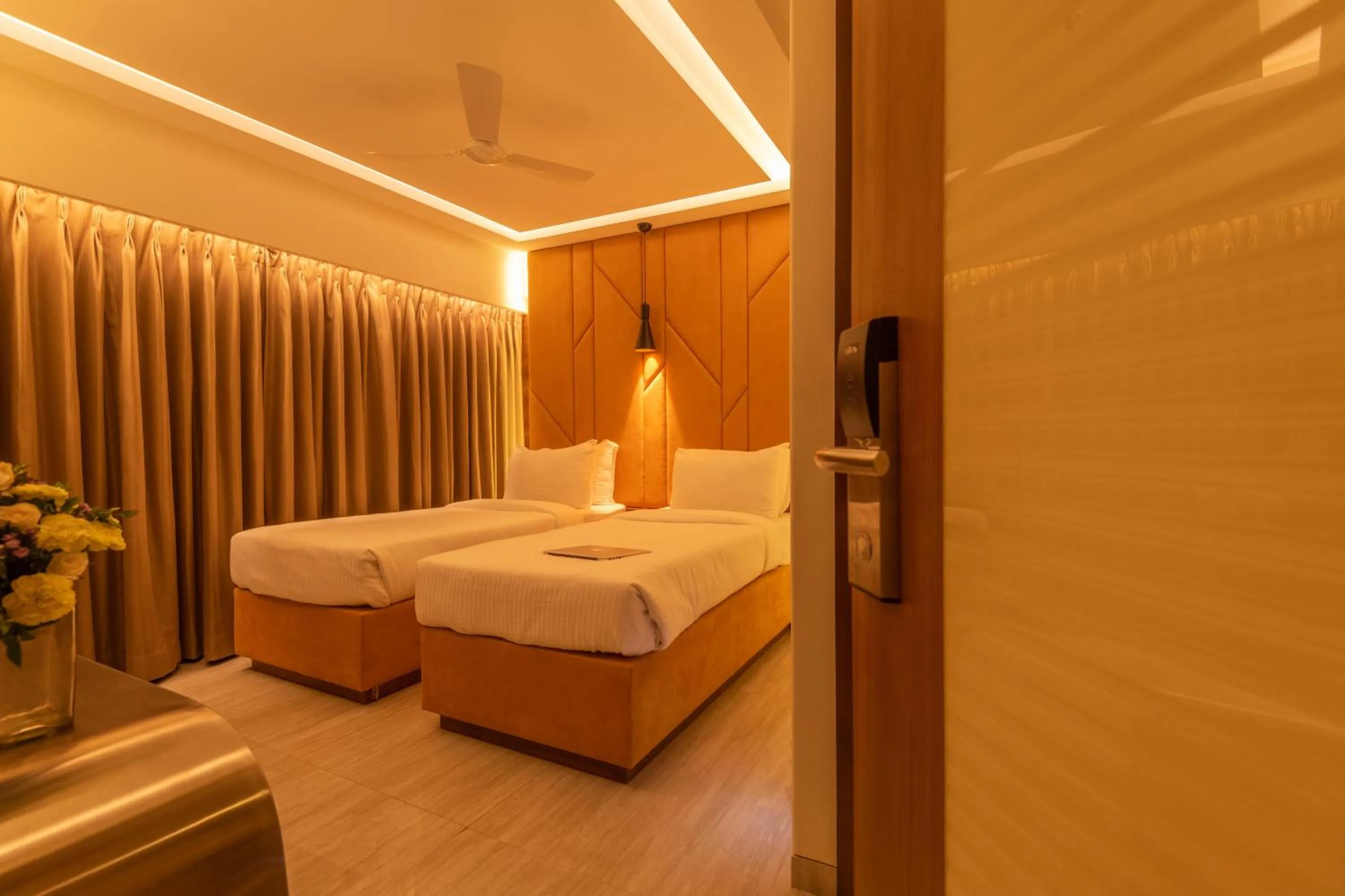 Bed in Hotel Metropole Inn