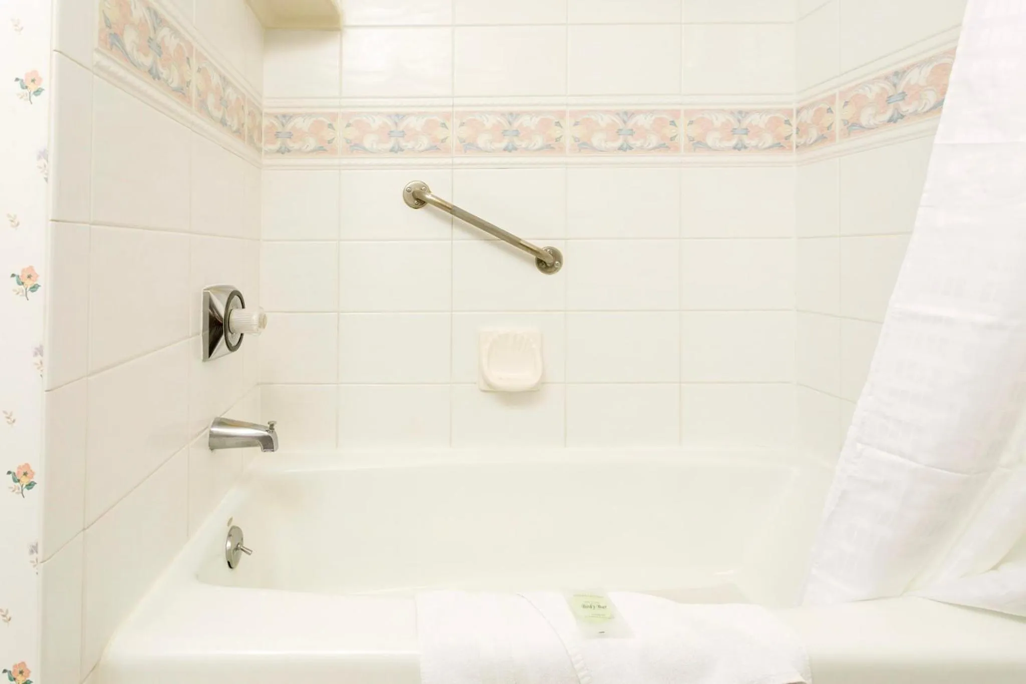Shower in Gold Country Inn and Casino by Red Lion Hotels