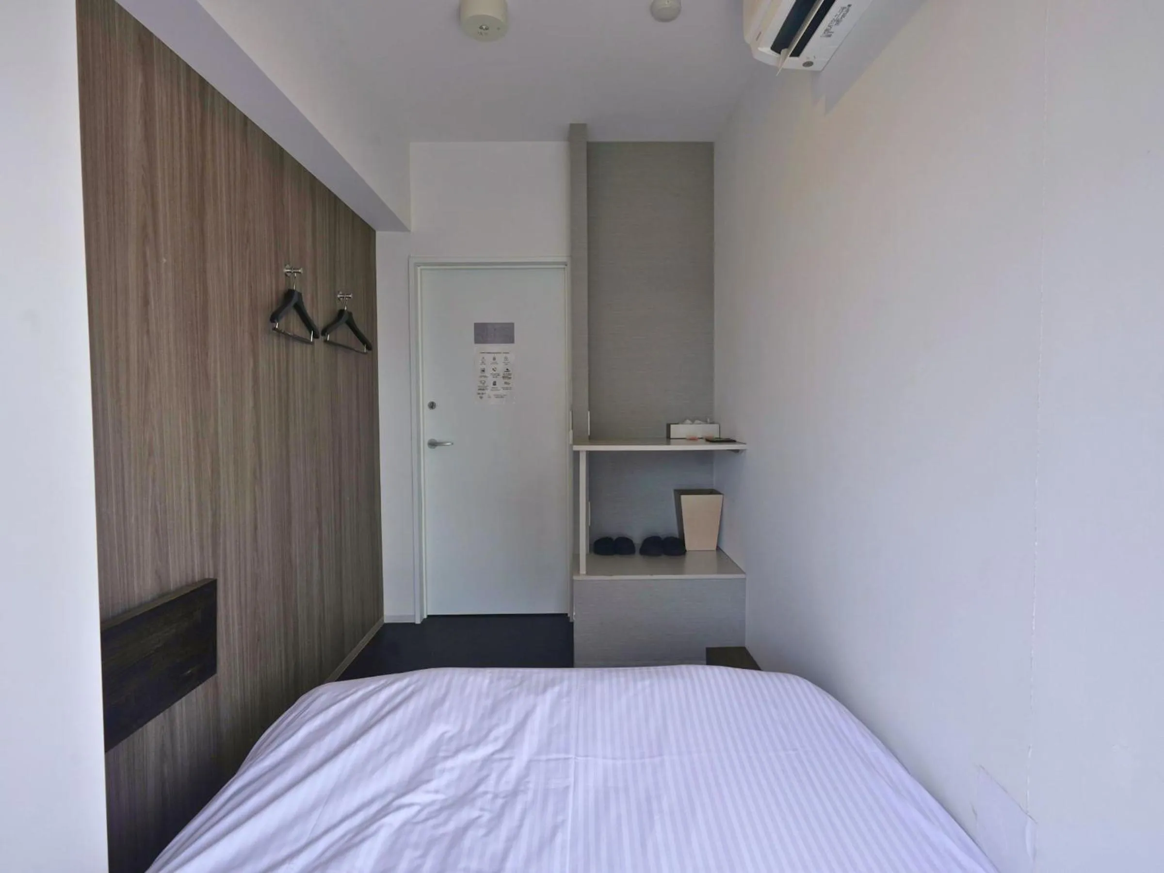 Bed in &AND HOSTEL MINAMISENJU