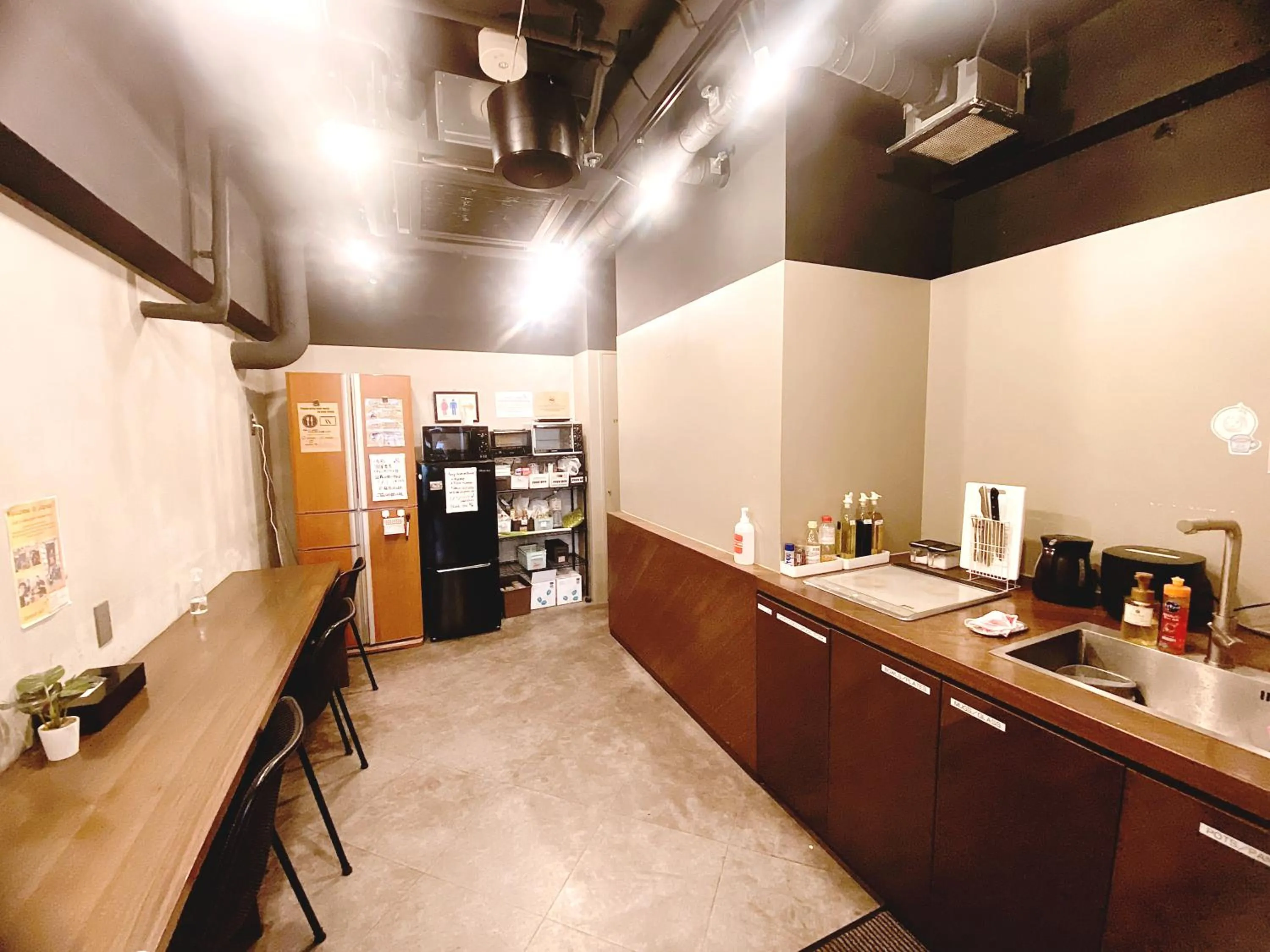 Kitchen or kitchenette in &AND HOSTEL MINAMISENJU