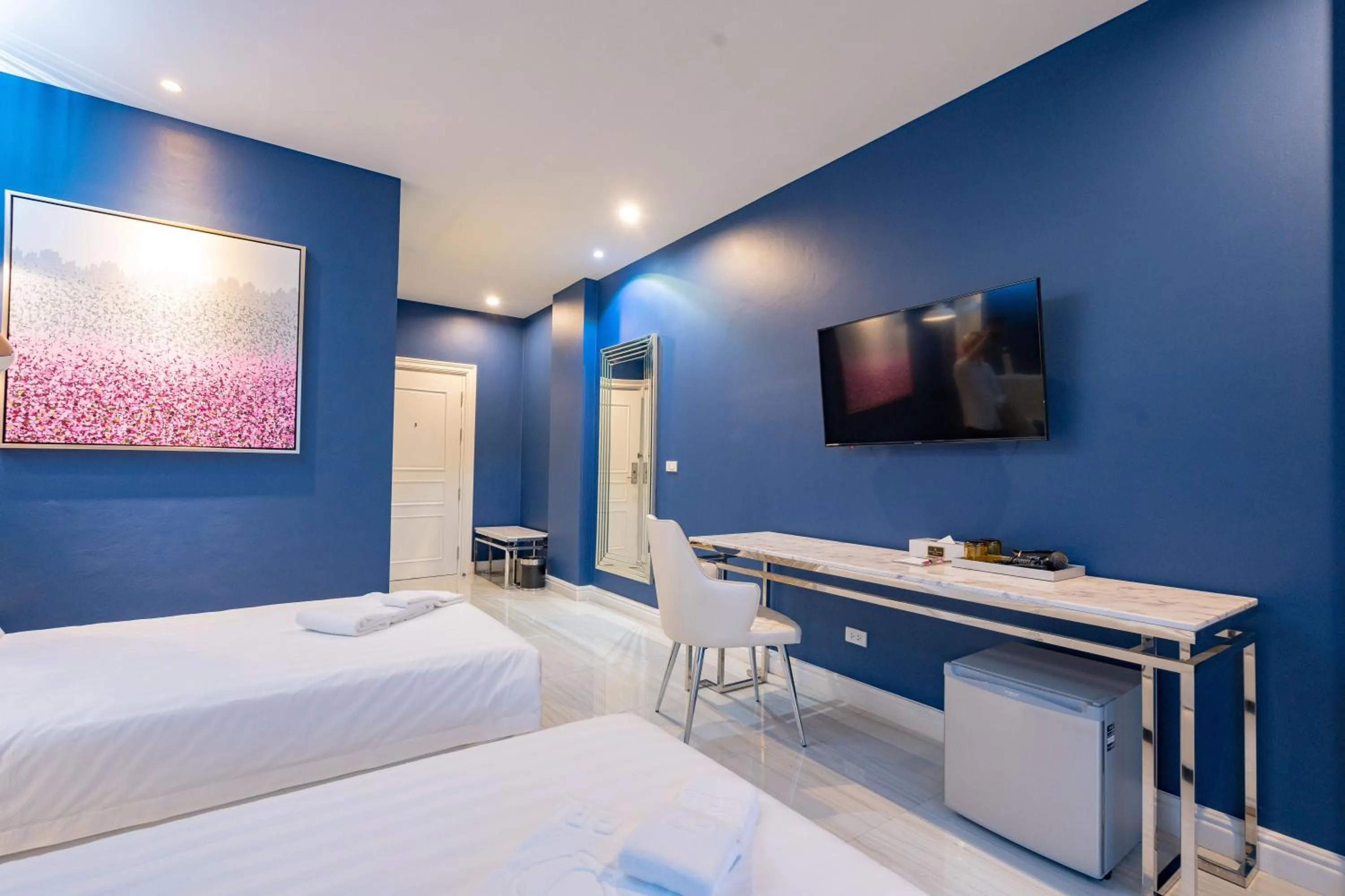 Photo of the whole room, Bed in Belle Grand Hotel