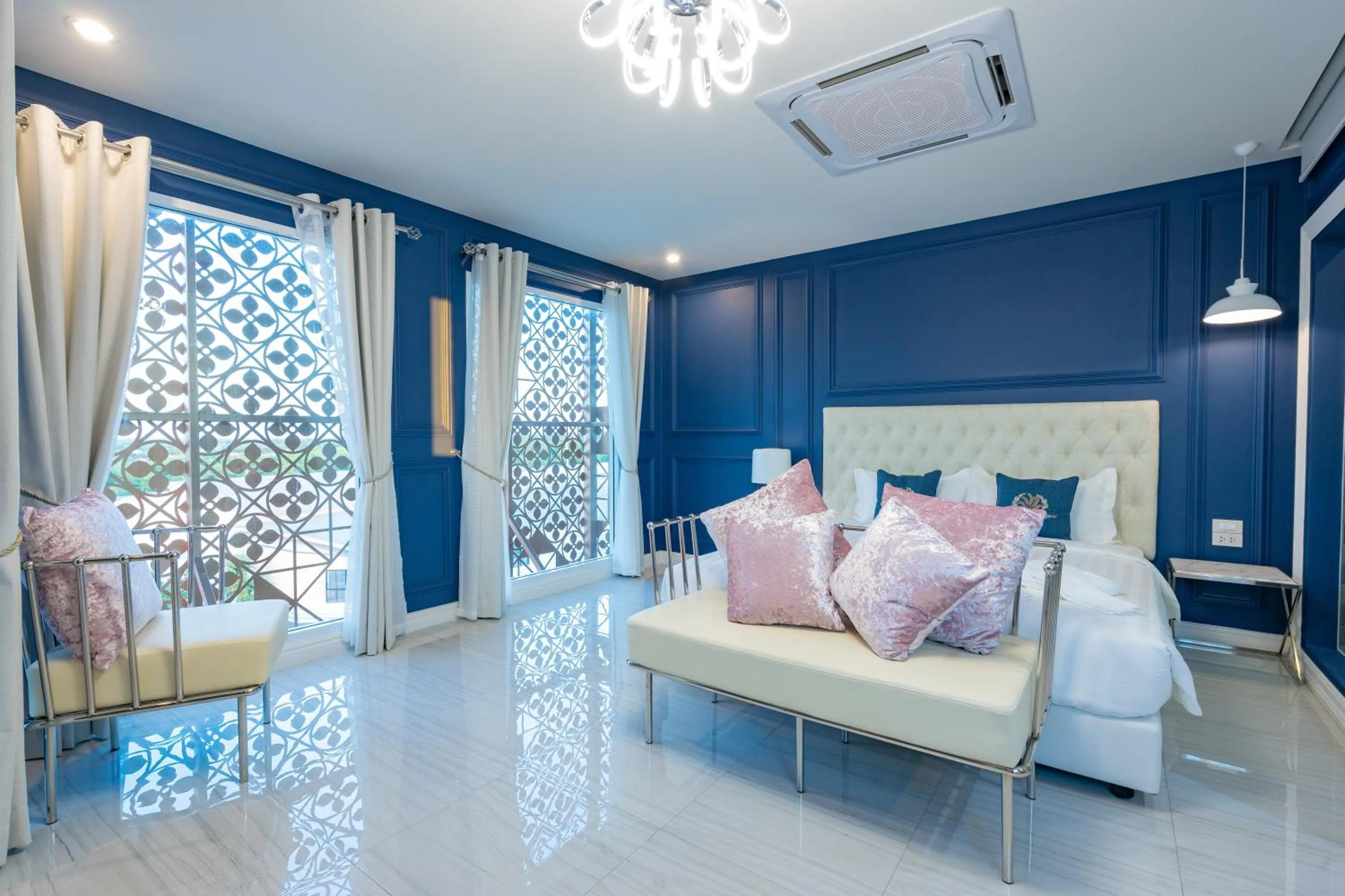 Living room in Belle Grand Hotel