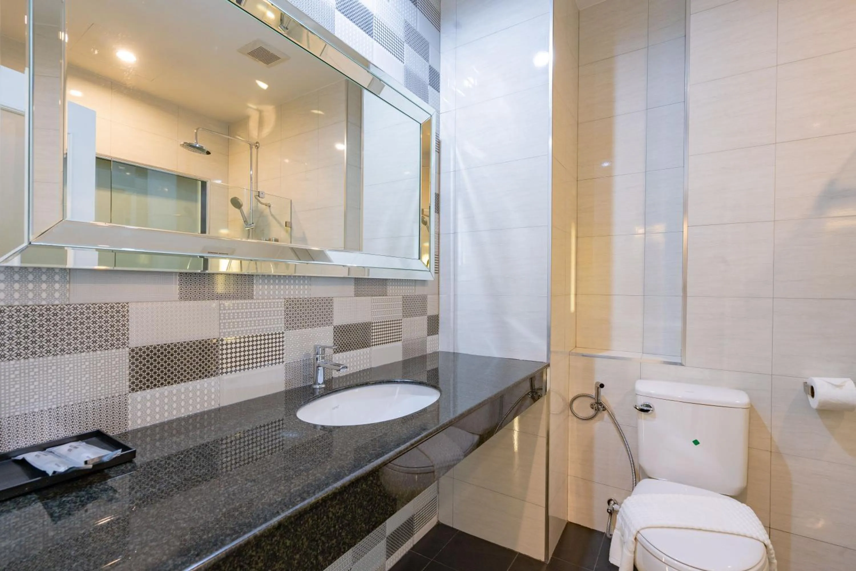 Toilet in Belle Grand Hotel