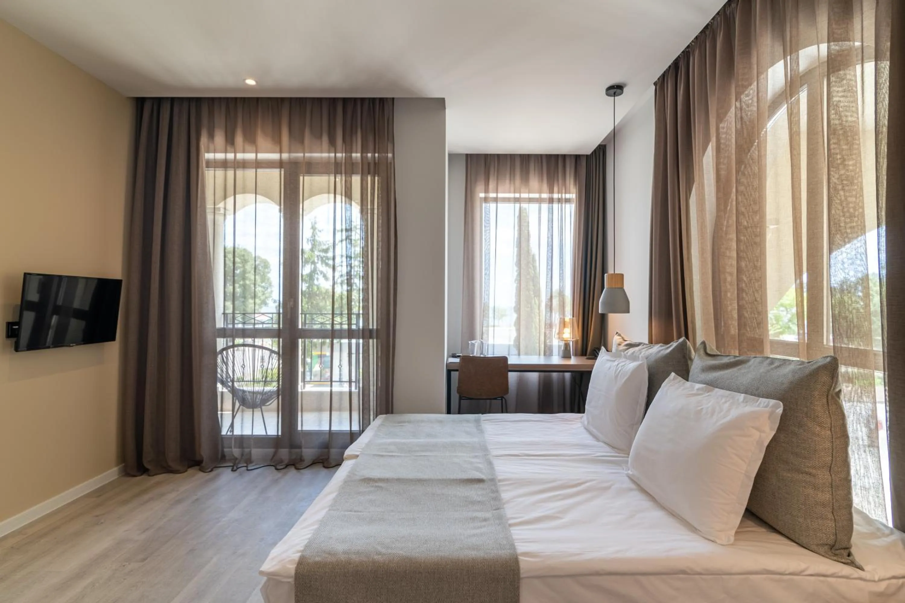 Bedroom, Bed in Primorski Hotel