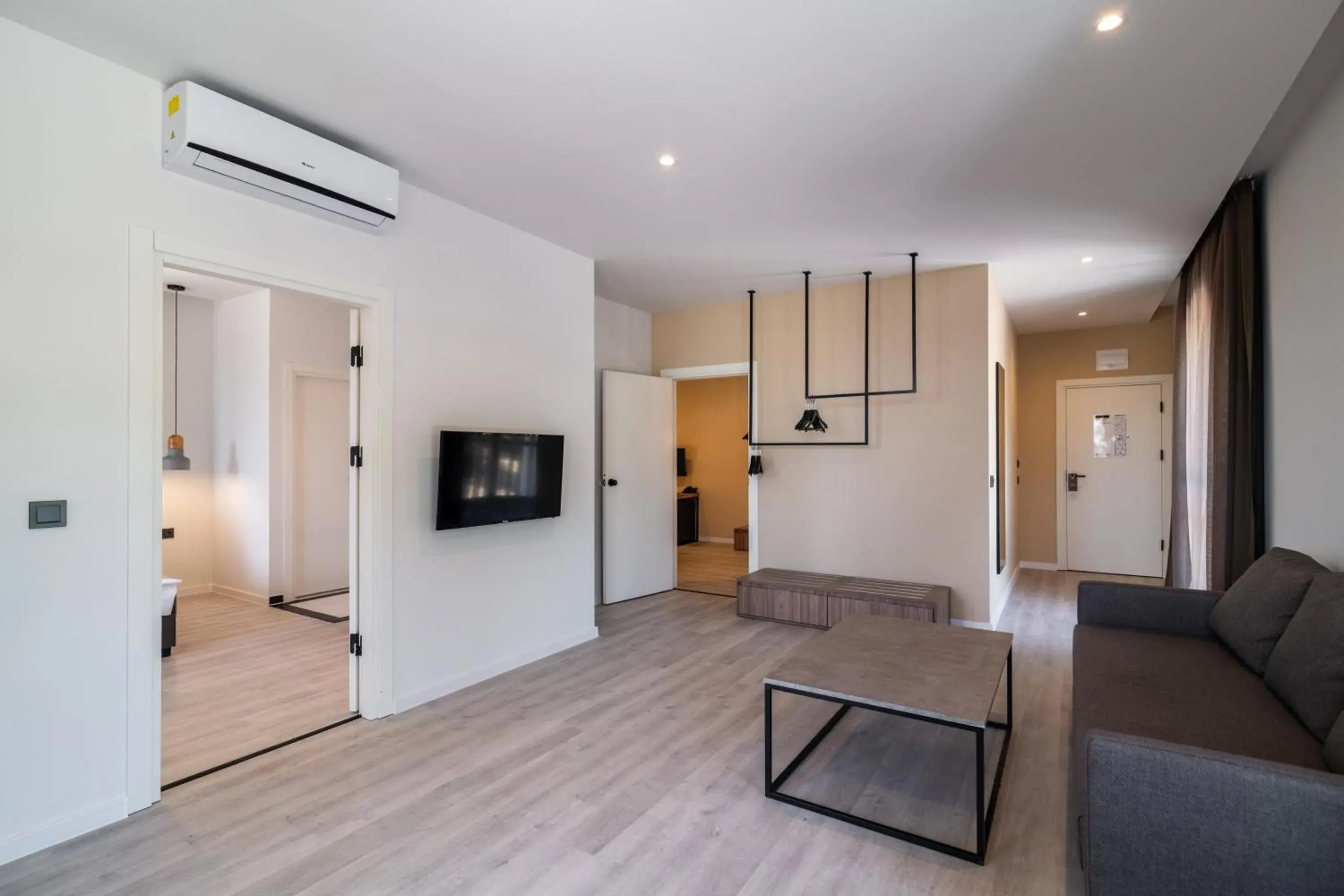 Two-Bedroom Apartment in Primorski Hotel Two-Bedroom Apartment in Primorski Hotel