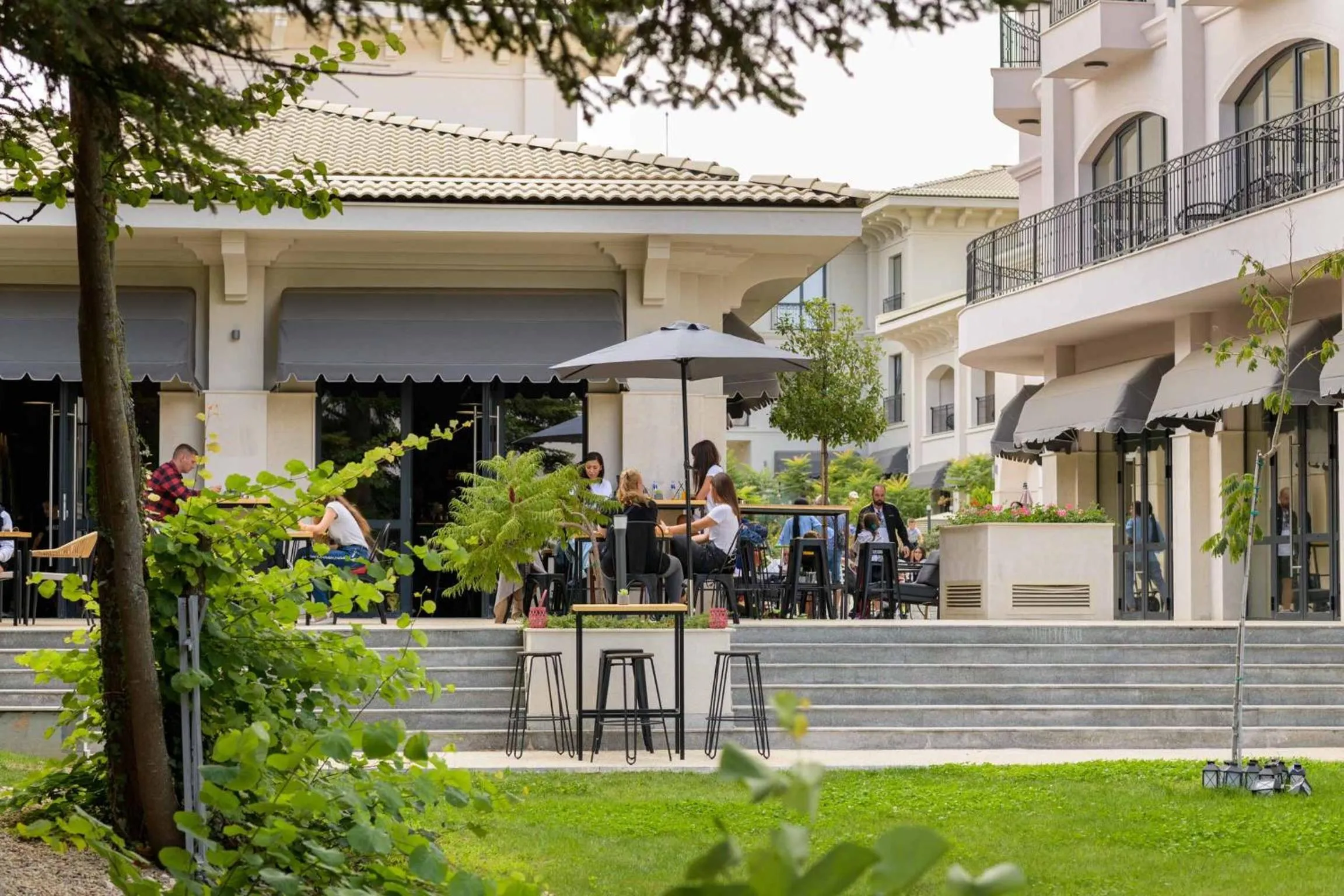 Property building in Primorski Hotel