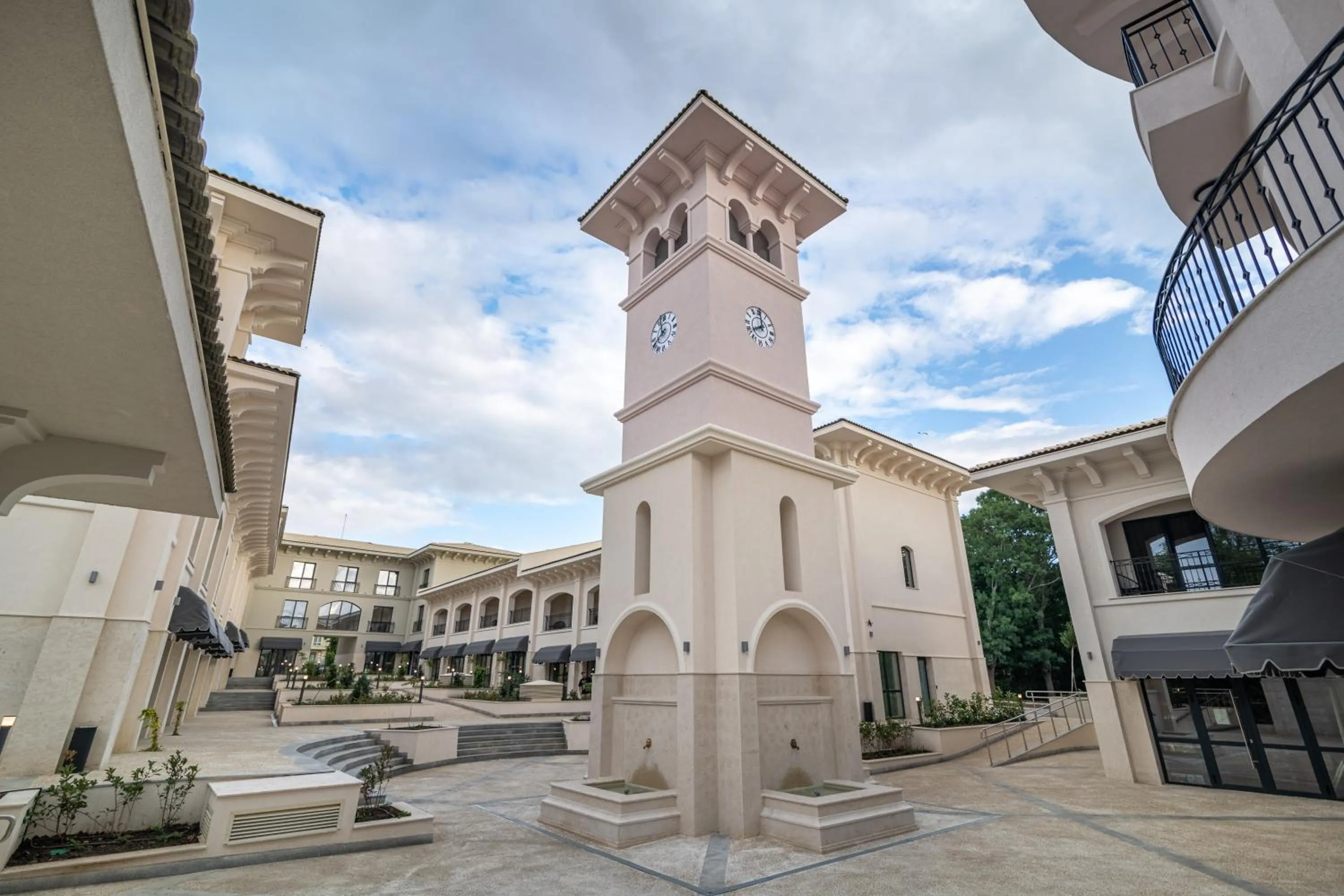 Property building in Primorski Hotel