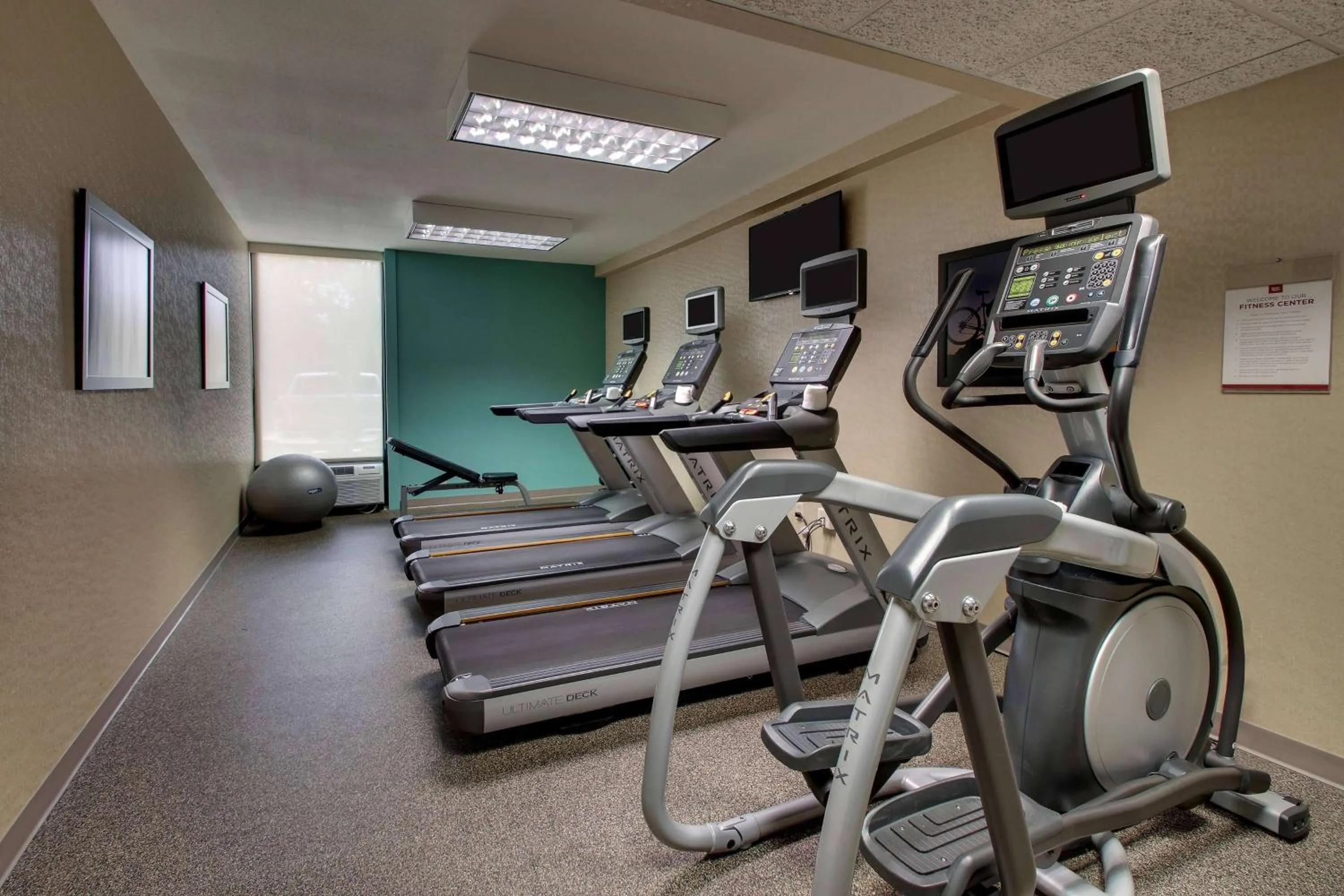 Fitness centre/facilities in Drury Inn & Suites Houston The Woodlands