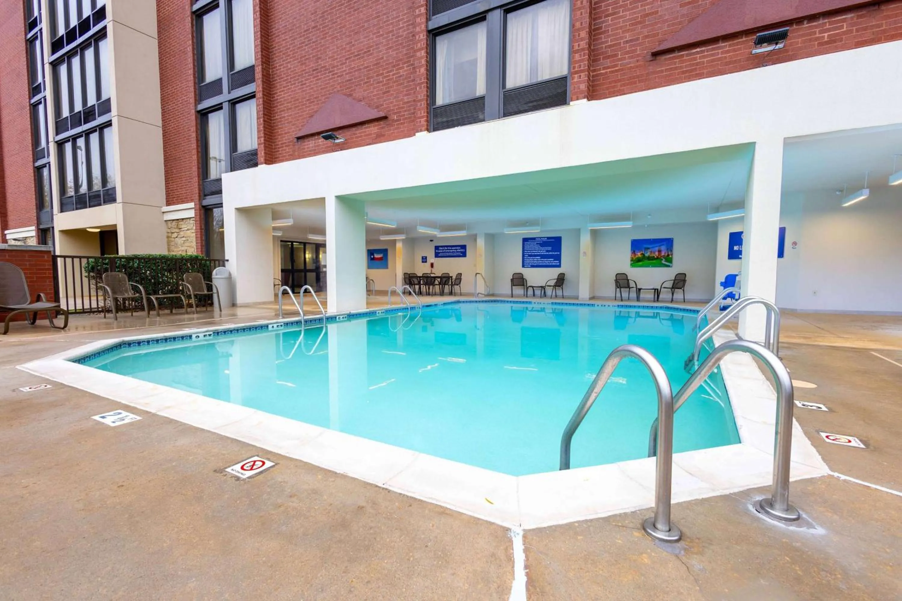 Pool view in Drury Inn & Suites Houston The Woodlands