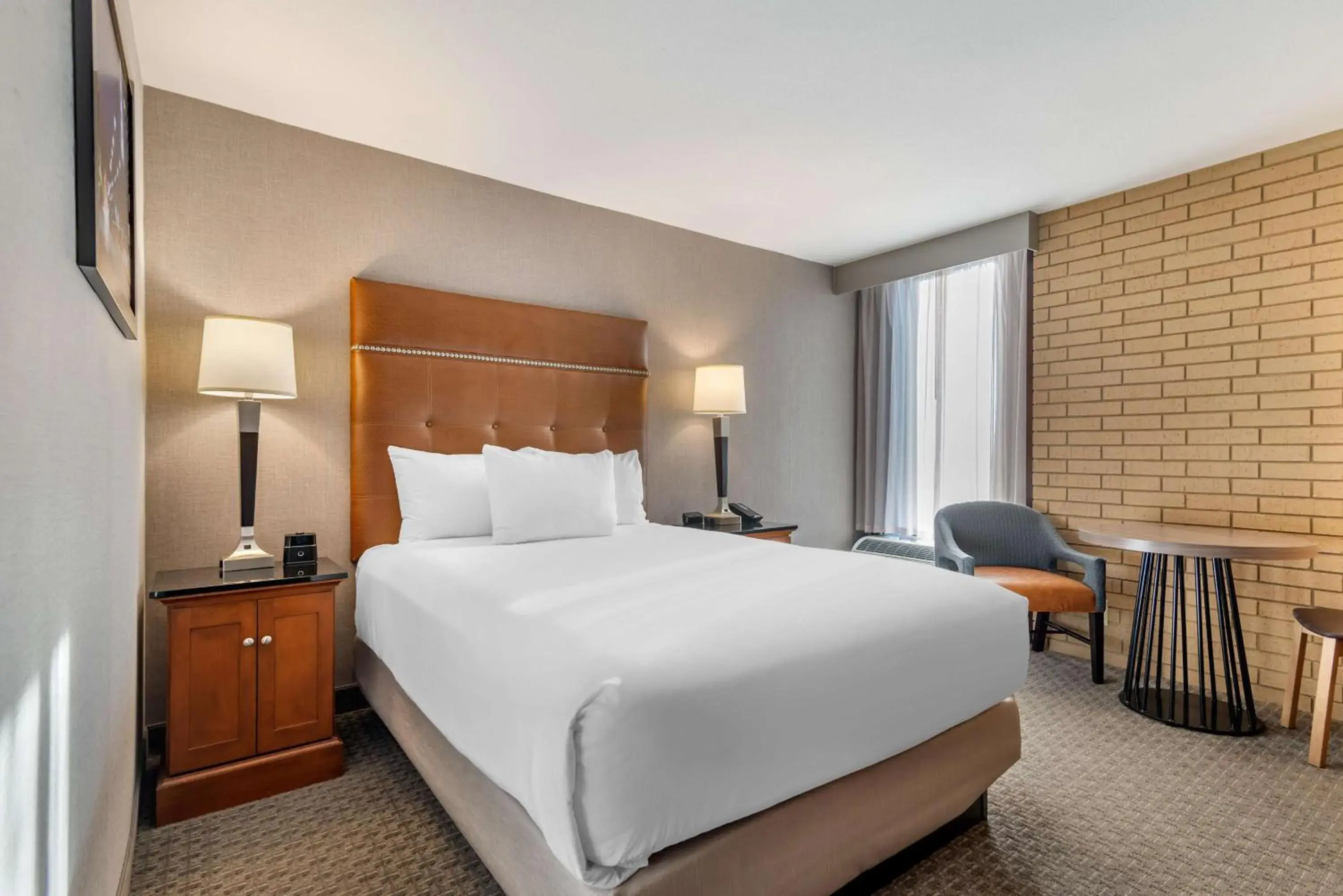 Superior Queen Room in Drury Inn & Suites Atlanta Airport Superior Queen Room in Drury Inn & Suites Atlanta Airport