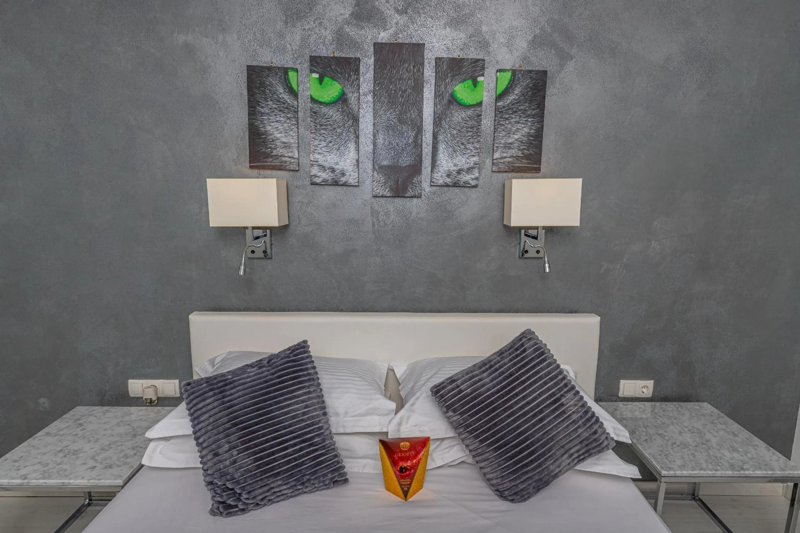 Bed in Apartment Rippl II