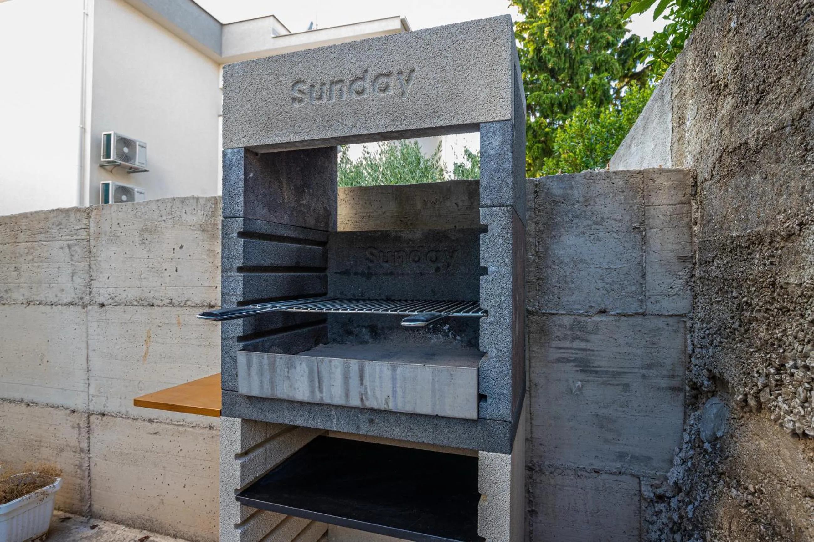 Day in Apartment Rippl II