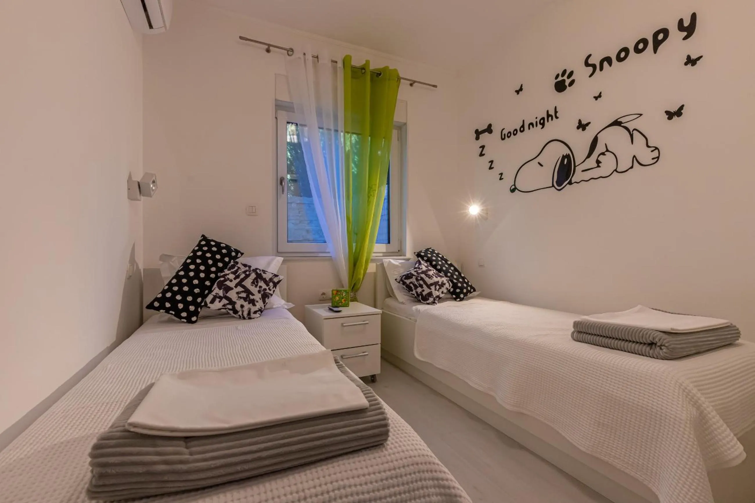 Bed in Apartment Rippl II