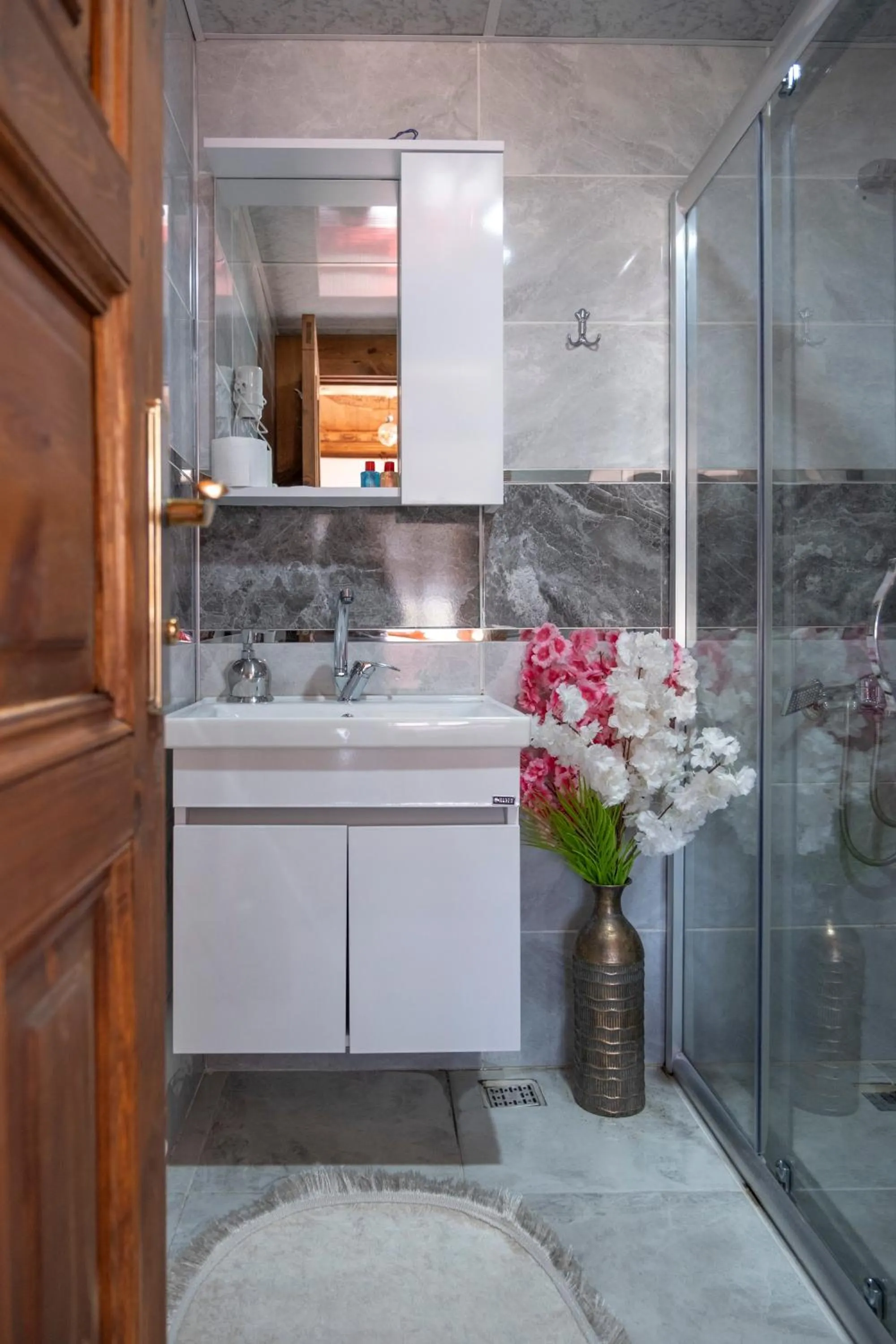 Shower in Gunes Konak Otel Safranbolu