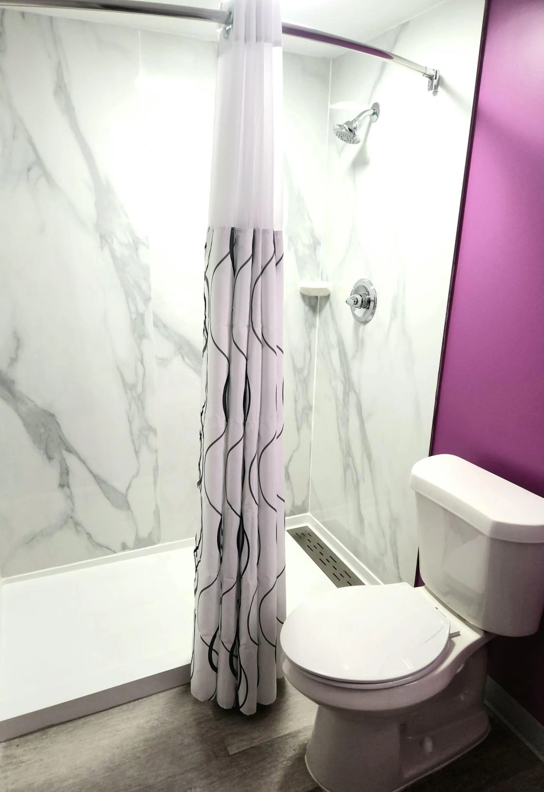 Shower in Motel 6 Tuscaloosa AL University