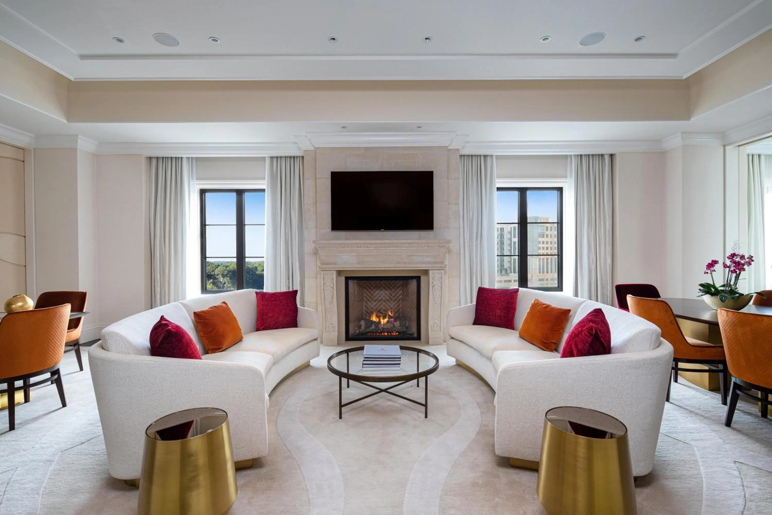 Living room in The St. Regis Atlanta