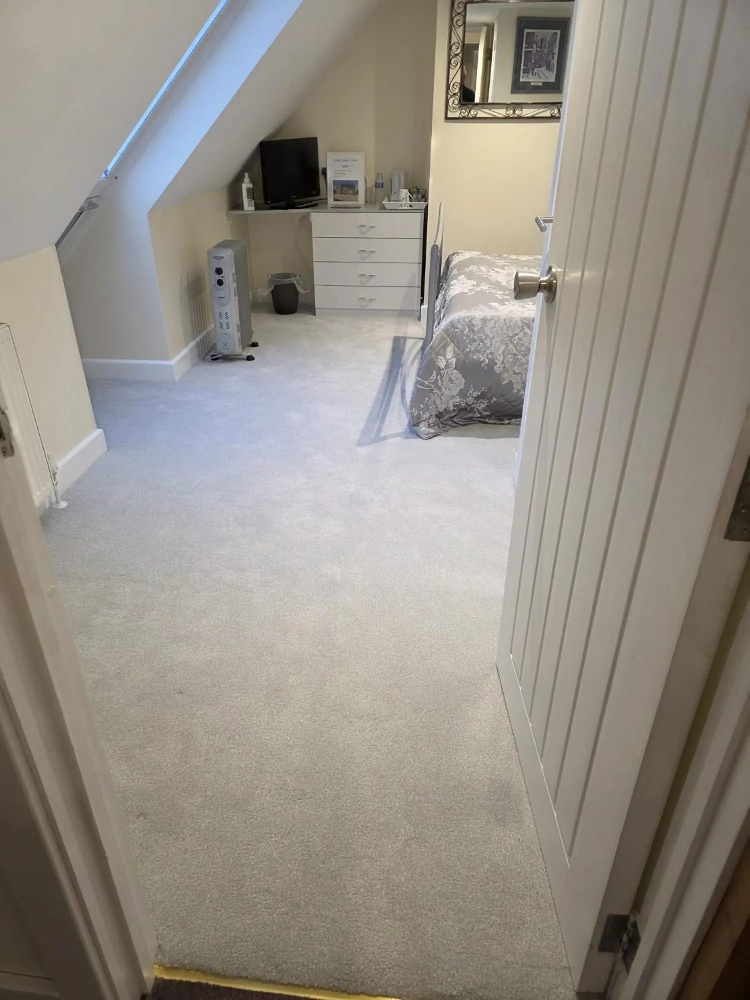 Bed in Folly Fields Farm B&B