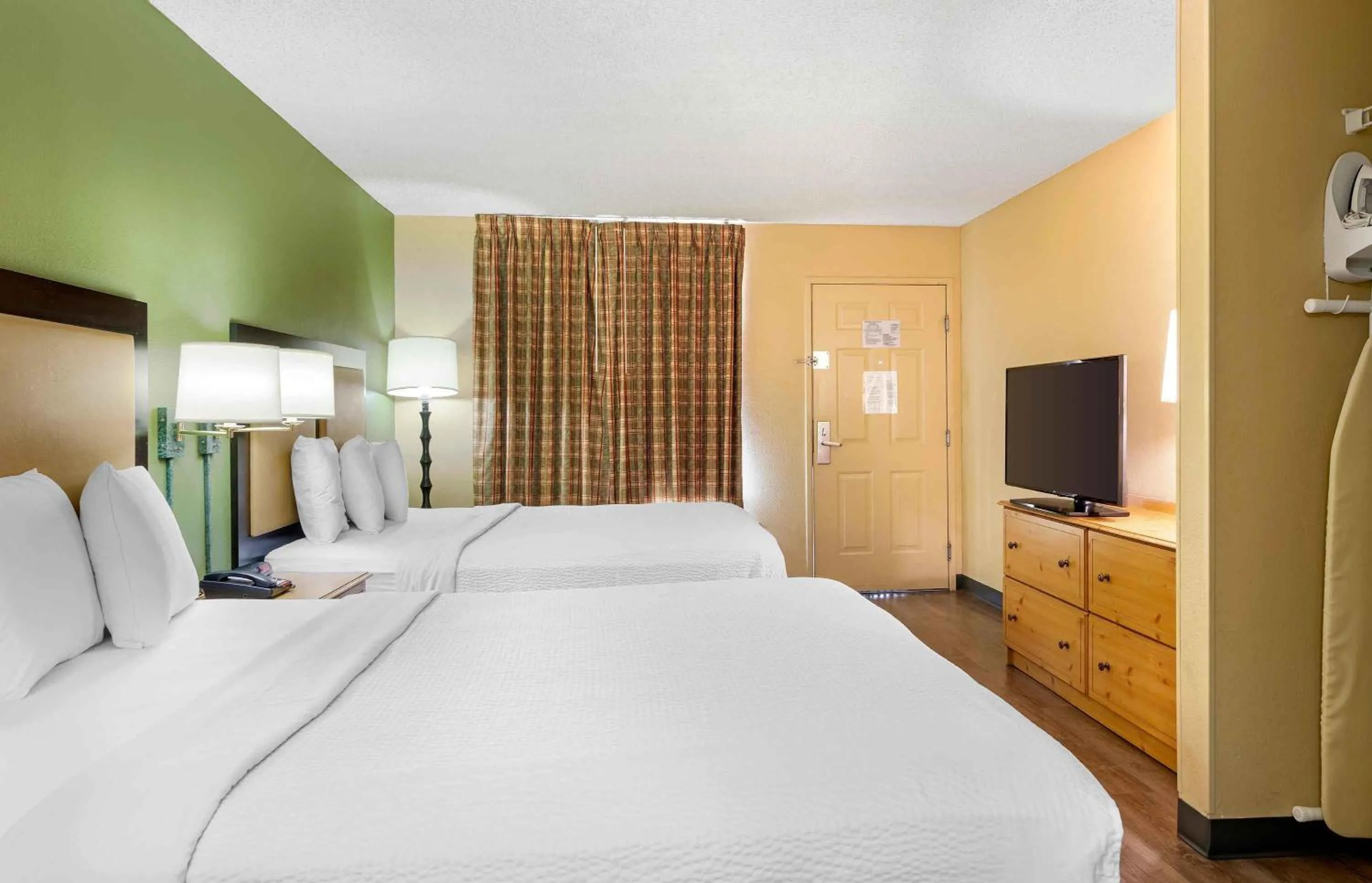 Bedroom, Bed in Extended Stay America Suites - San Antonio - Airport