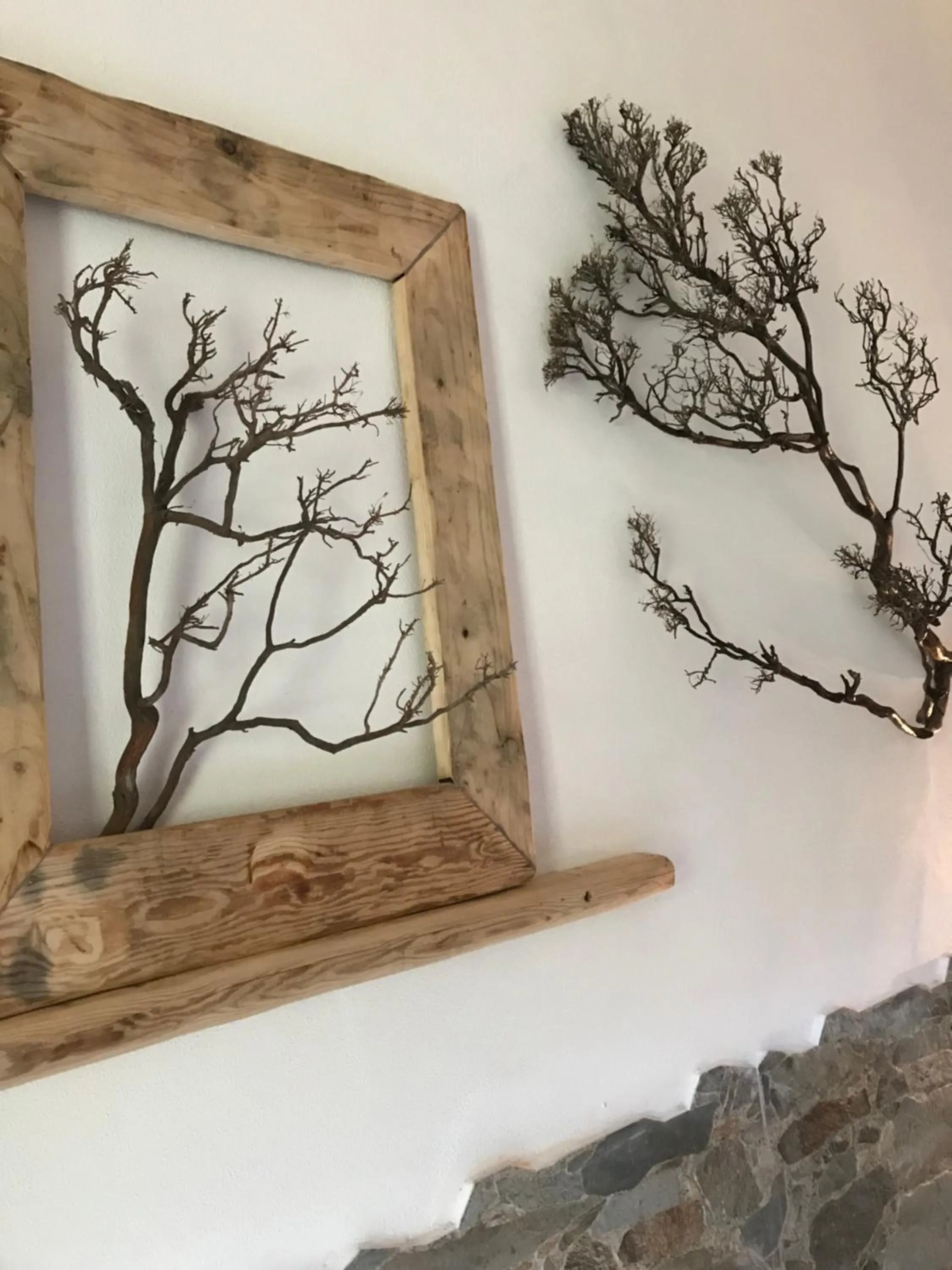 Decorative detail in I Ginepri