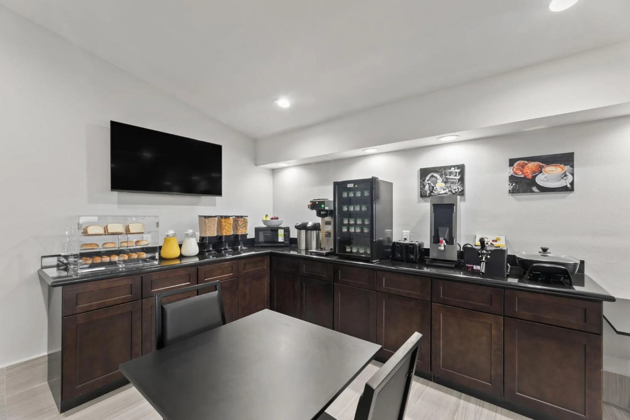 Breakfast in GuestHouse Extended Stay Laredo