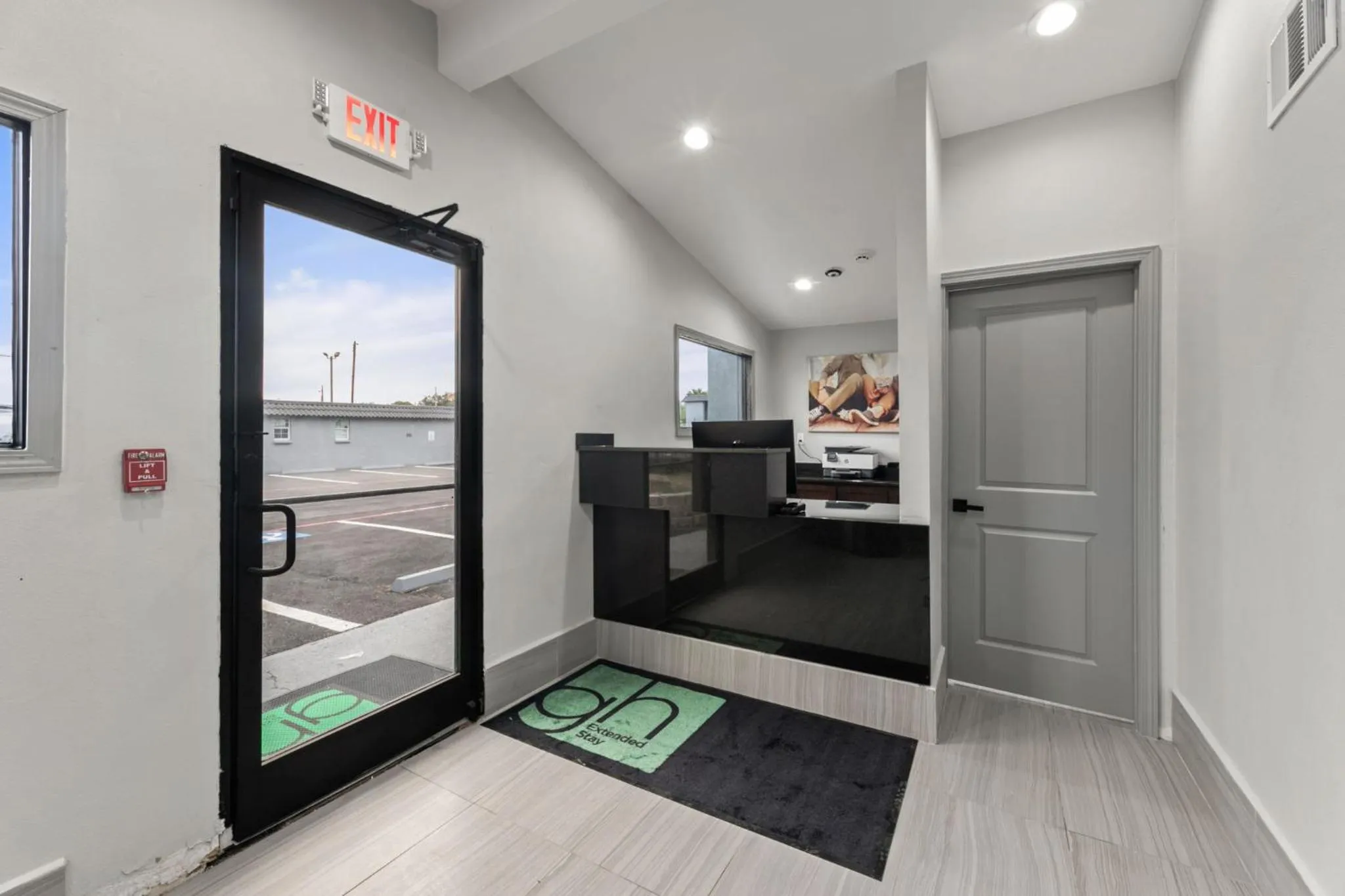 Lobby or reception in GuestHouse Extended Stay Laredo